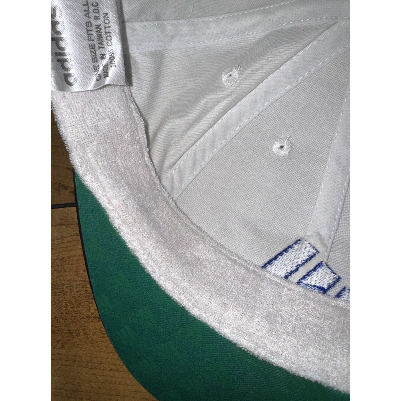 Adidas VINTAGE Adidas 5 Panel Hat Adjustable SnapBack Mens One Size White Snapback Hat Adjustable Size ONE SIZE - 5 Thumbnail