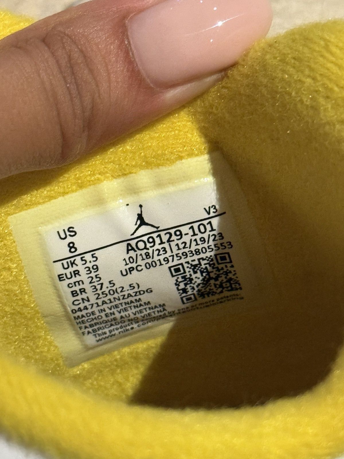 Nike Jordan 4 Size US 6.5 / EU 39-40 - 6 Thumbnail