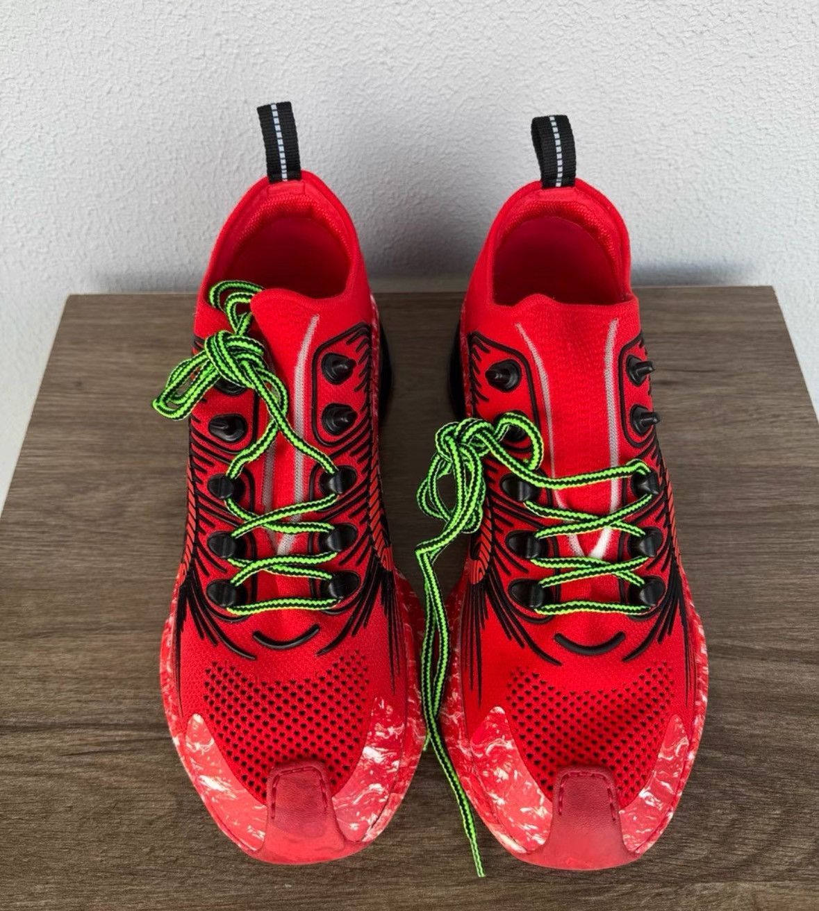 Gucci Red Low. Size US 9 / EU 42 - 2 Thumbnail