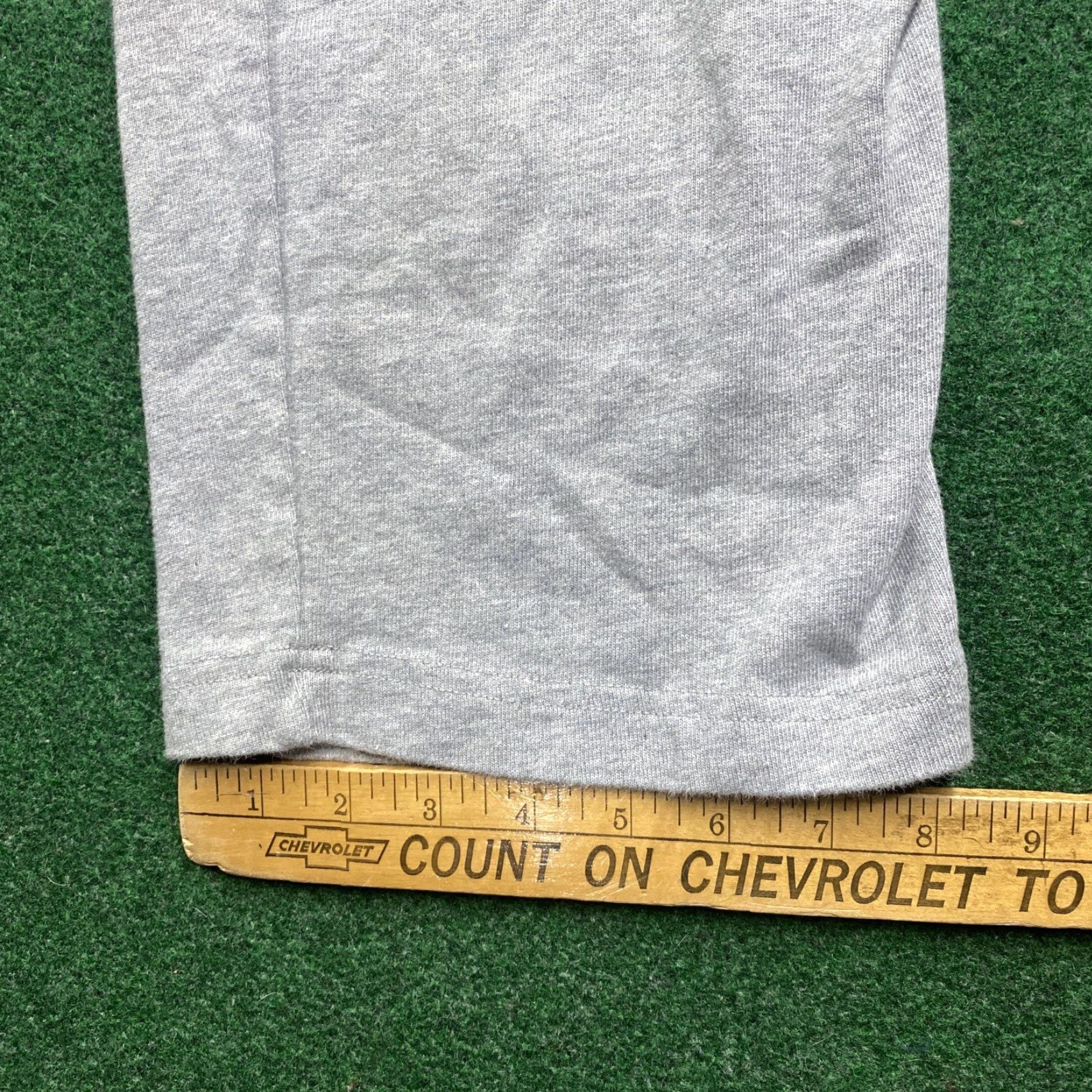 Nike VINTAGE Nike Sweatpants Mens L Gray Y2K Baggy Track Pants Joggers FITS 32x30 Pants Nike Mens Gray 90s Western Classic American USA Baggy Size US 33 - 6 Thumbnail