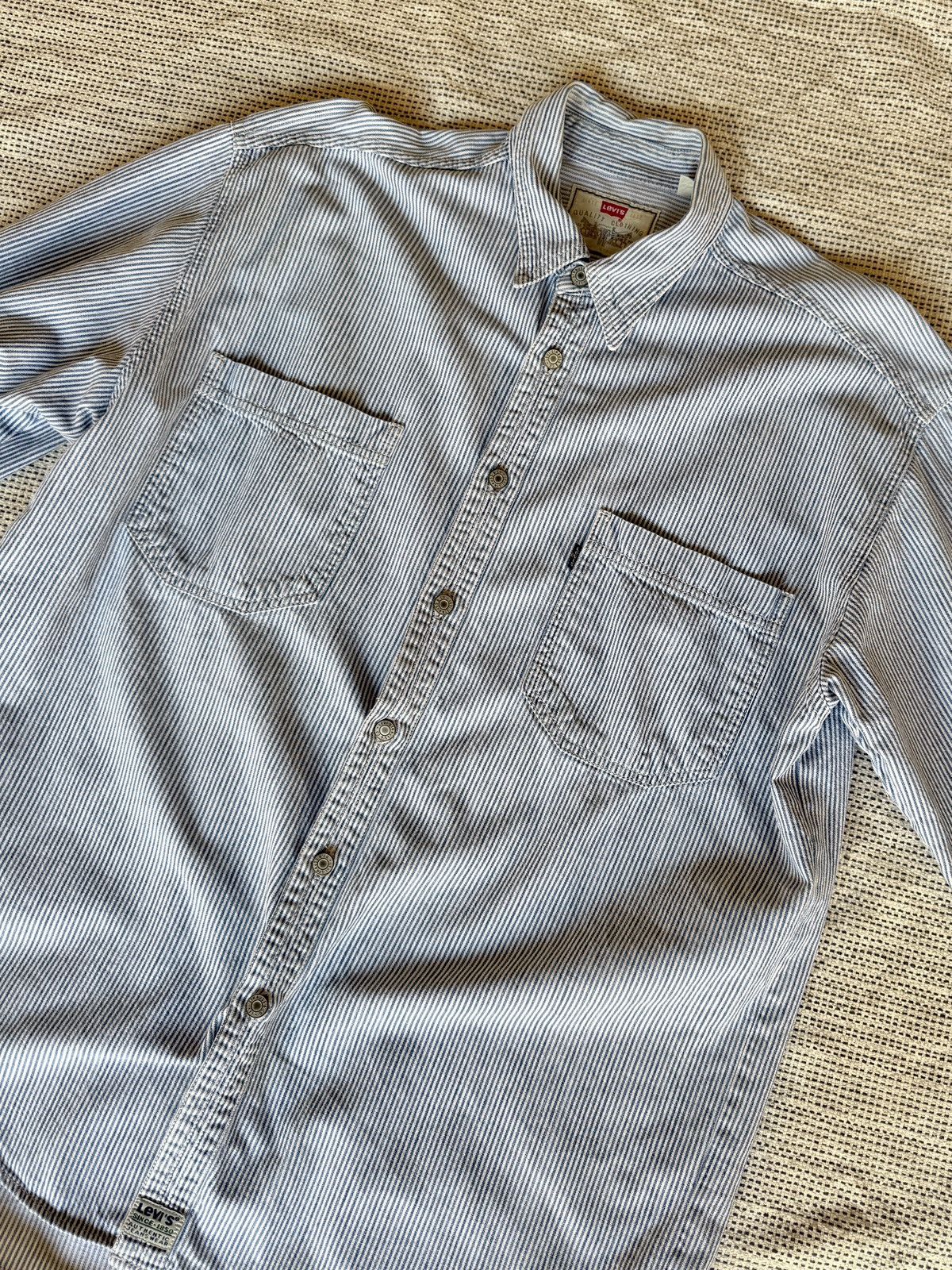 Levi's Levi's Strauss striped Authentic Jeans Wear shirt Size US L / EU 52-54 / 3 - 1 Thumbnail