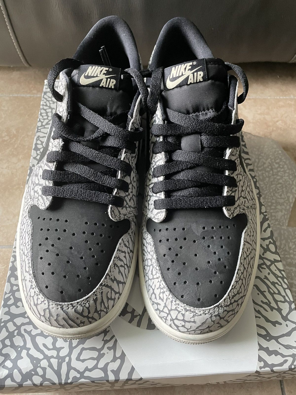 Jordan Brand AIR JORDAN 1 RETRO LOW OG/ Size US 10 / EU 43 - 3 Thumbnail