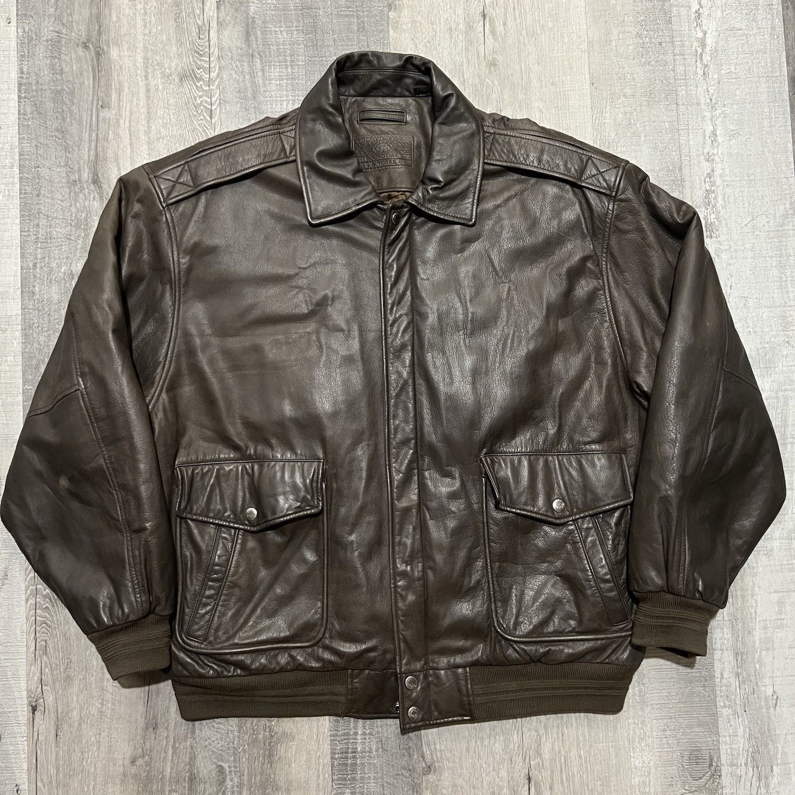 Roundtree & Yorke Roundtree And Yorke Leather A2 Flight Jacket Bomber Jacket Size US XL / EU 56 / 4 - 1 Thumbnail