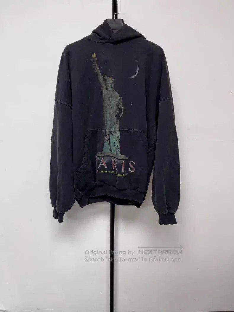 Balenciaga Balenciaga Printed Hoodie Long Sleeve. Size US XS / EU 42 / 0 - 1 Thumbnail