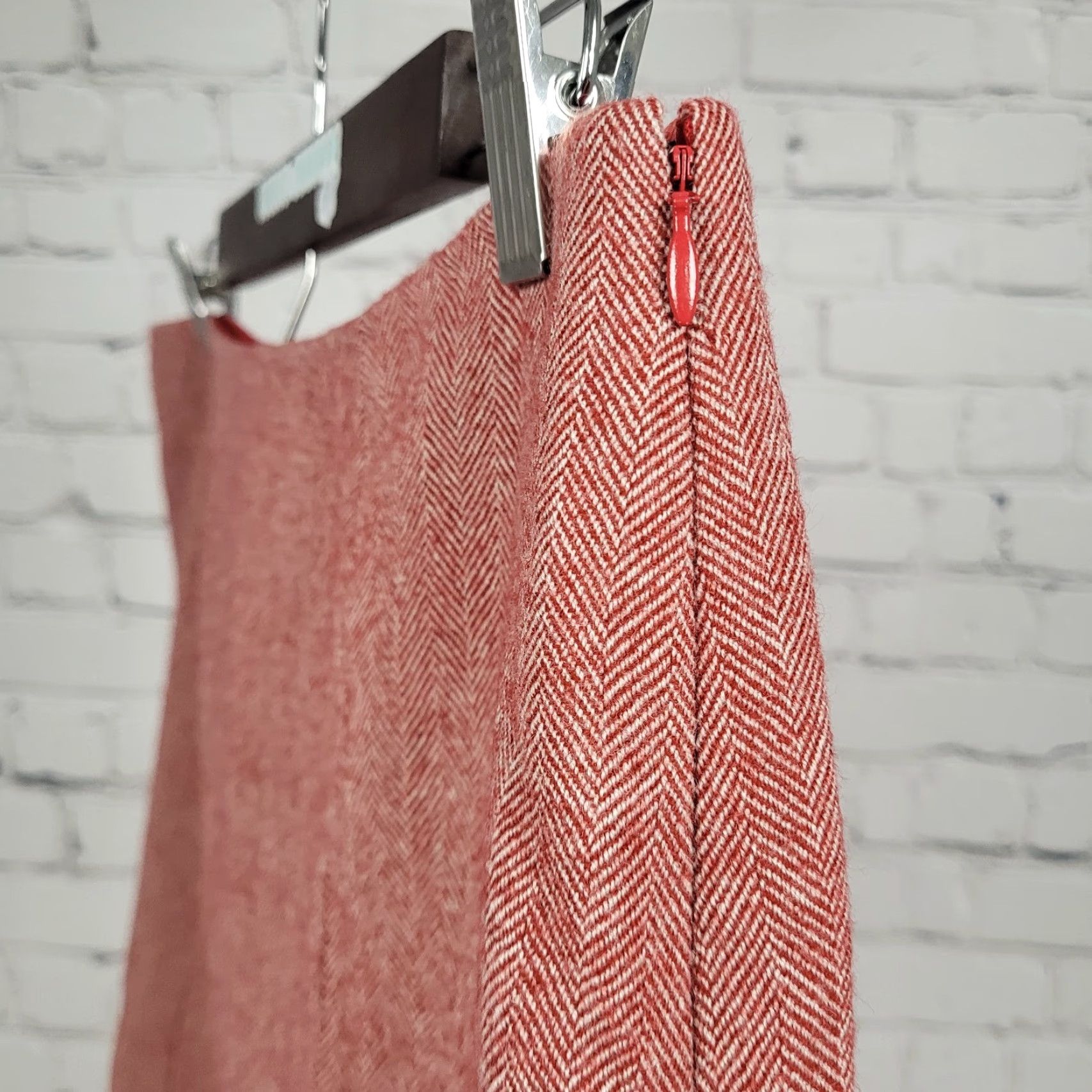 J.Crew VTG J.CREW Wool Herringbone A-Line Skirt - Red White, Side Zip, Lined, Knee Length, Size 12, Womens Size 34" / US 12 / IT 48 - 7 Thumbnail
