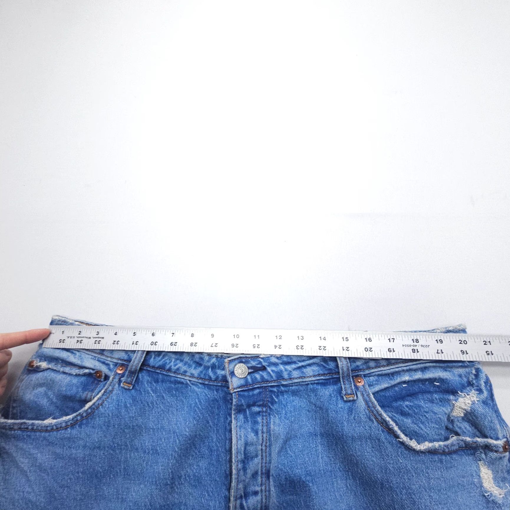 Abercrombie & Fitch VINTAGE Abercrombie & Fitch The Dad High Rise Jeans Size 34 / 18 Long Distressed Denim Size 40" / US 18 - 7 Thumbnail