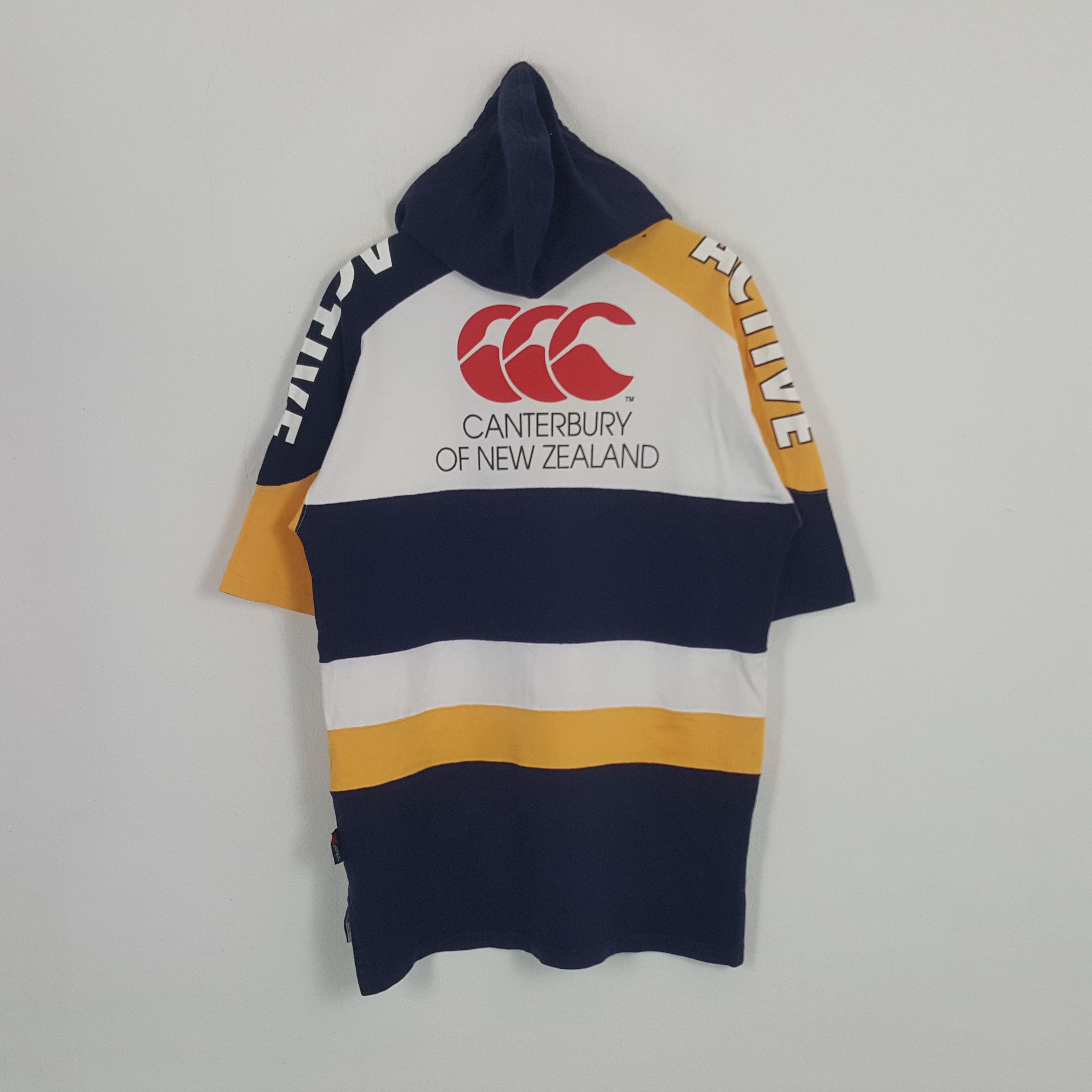 Canterbury of New Zealand × Vintage Vintage Canterbury Of New Zealand Short Sleeve Hoodies Size US L / EU 52-54 / 3 - 1 Thumbnail