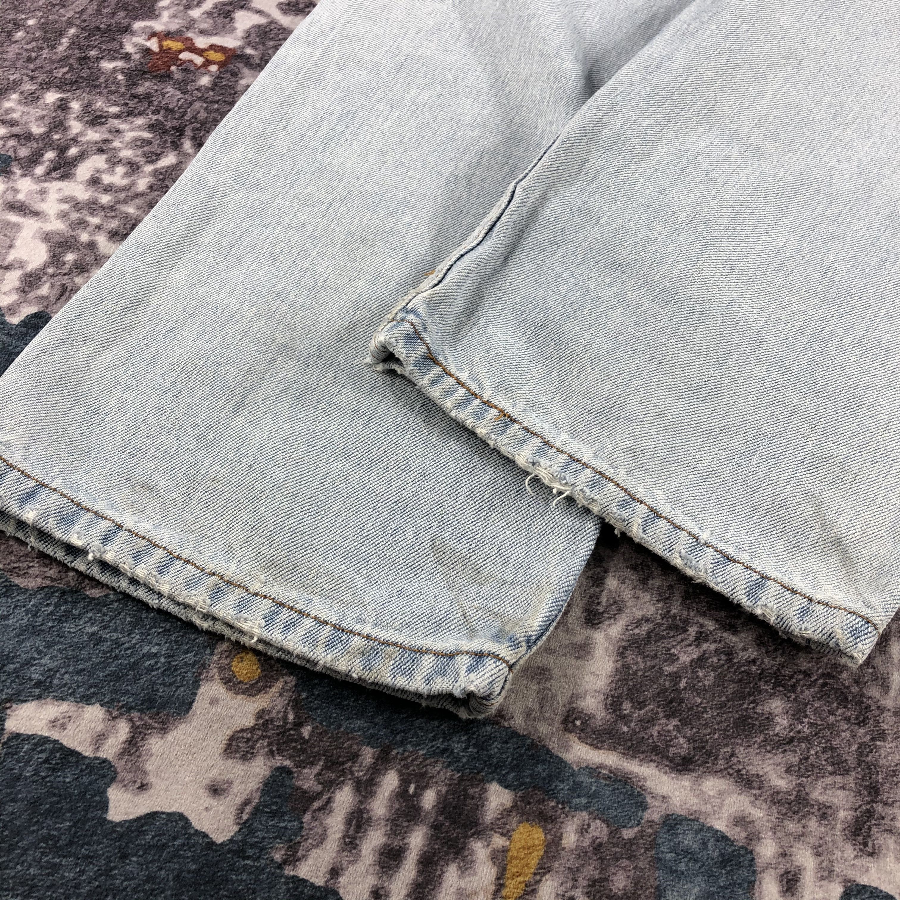 Levi's × Vintage Vintage Light Wash Levis 505 Jeans-JM2448 Size US 37 - 4 Thumbnail
