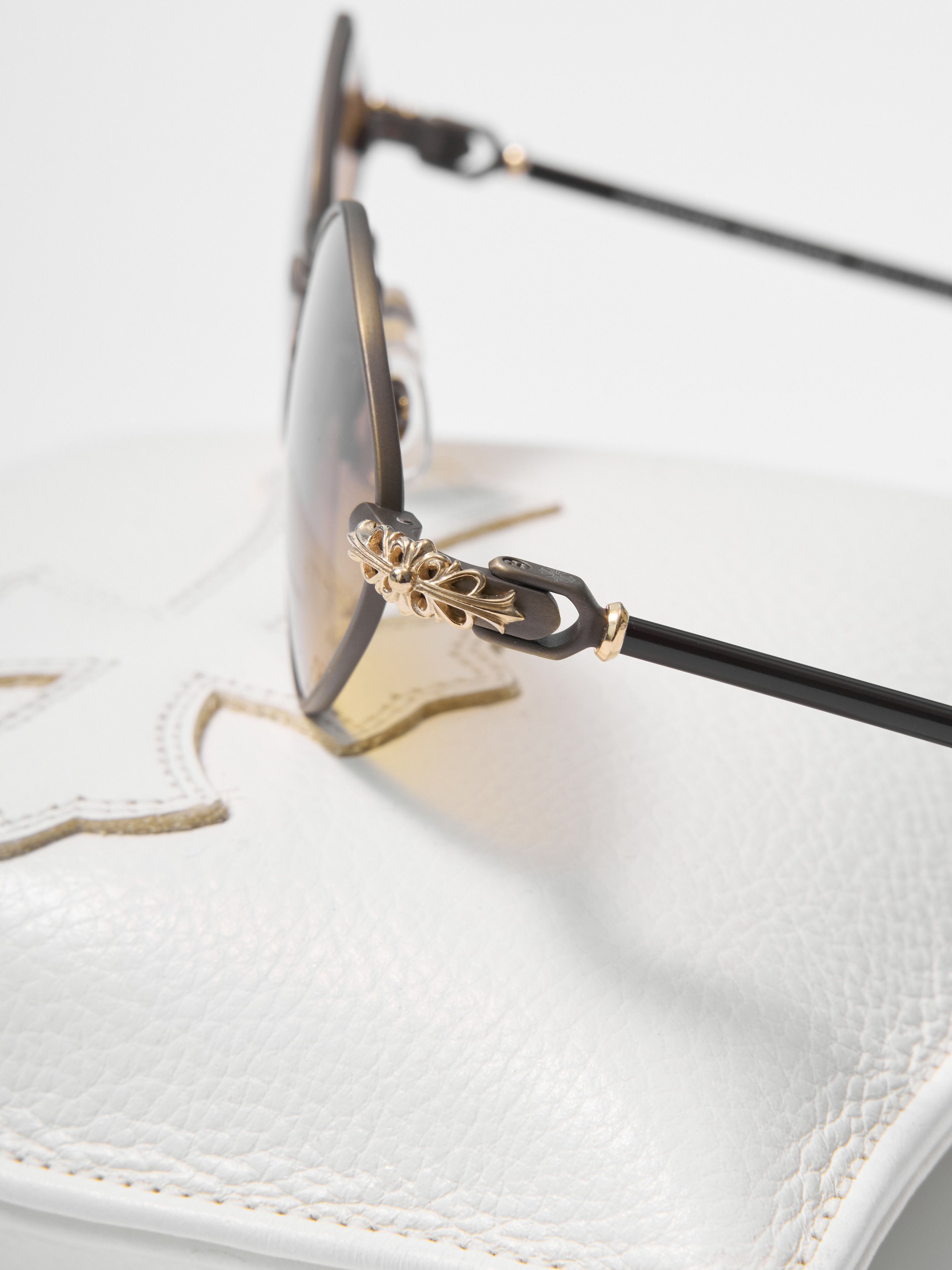 Chrome Hearts CHROME HEARTS DIAMOND DOG SAND - CLASSIC BROWN SUNGLASSES Size ONE SIZE - 9 Thumbnail