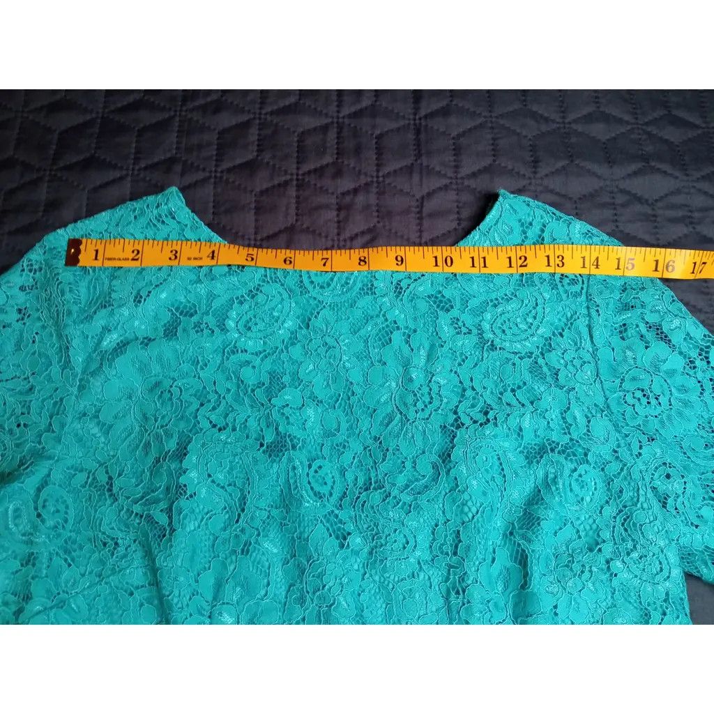Other Beautiful Turquoise Lace dress Size S / US 4 / IT 40 - 6 Thumbnail