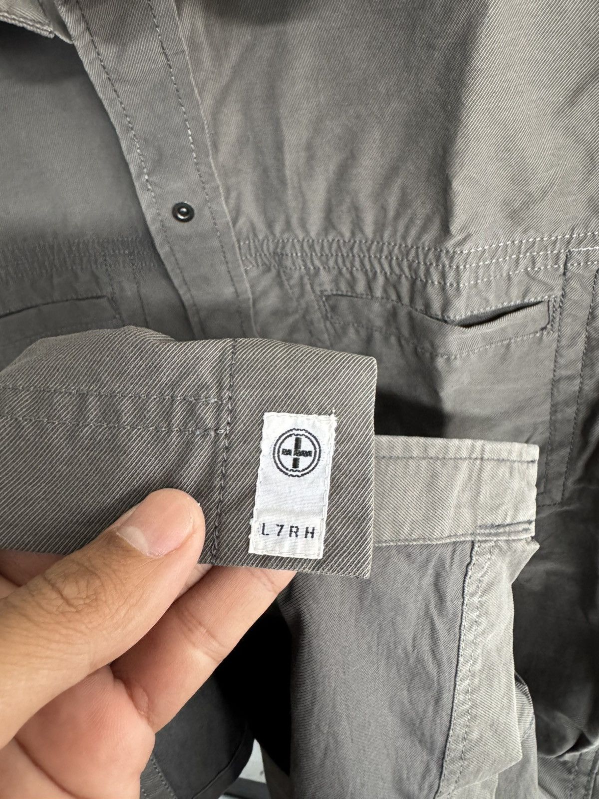 L7 Real Hip L 7 REAL HIP LONG SHIRT DOUBLE POCKET Size US M / EU 48-50 / 2 - 5 Thumbnail