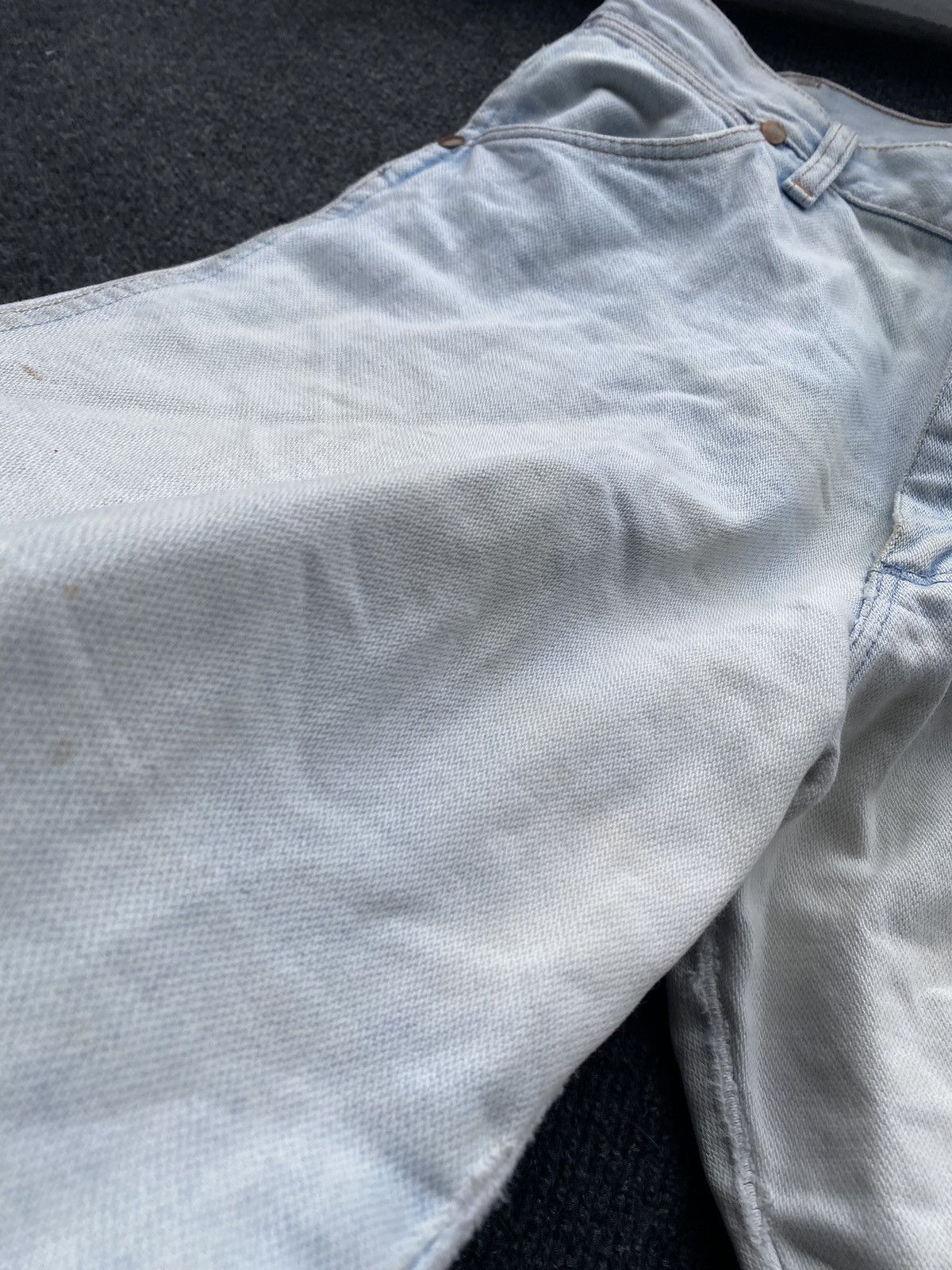 Wrangler 🔥Wrangler Vntg 80s Stone light blue washed distressed jeans Size 28" / US 6 / IT 42 - 19 Thumbnail