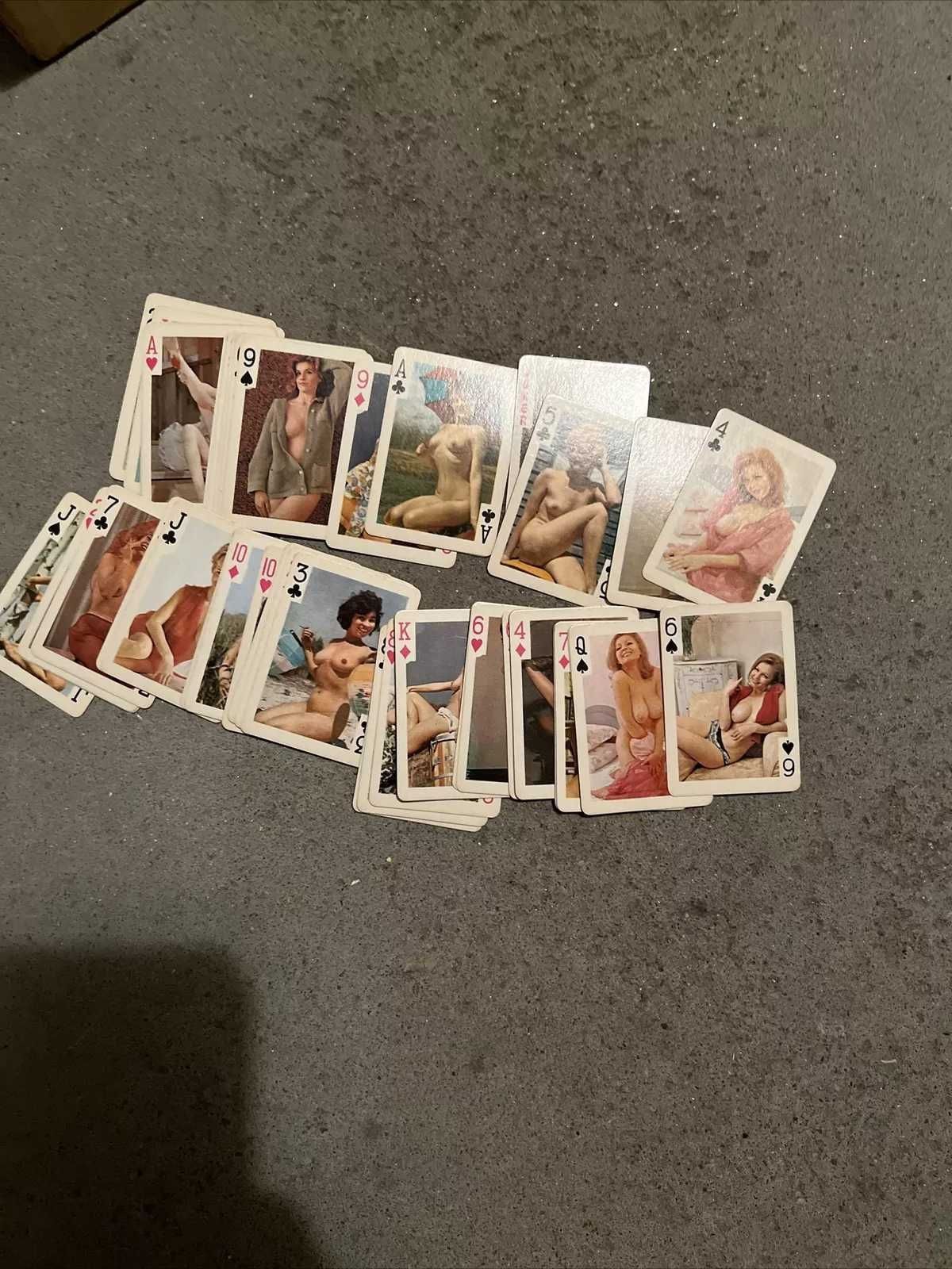 Vintage Vintage 80's Erotic Playing Cards Size ONE SIZE - 1 Thumbnail
