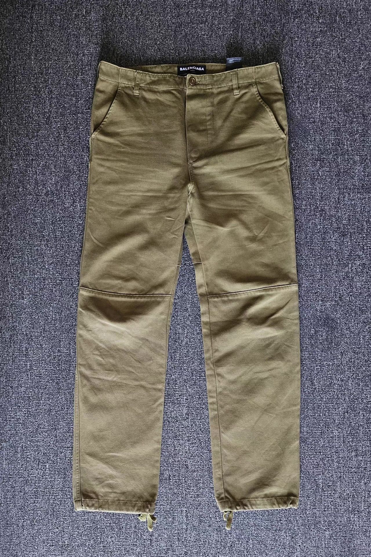 Balenciaga Beige Casual Cargo Pants with Drawstring Hem Size US 36 / EU 52 - 1 Thumbnail