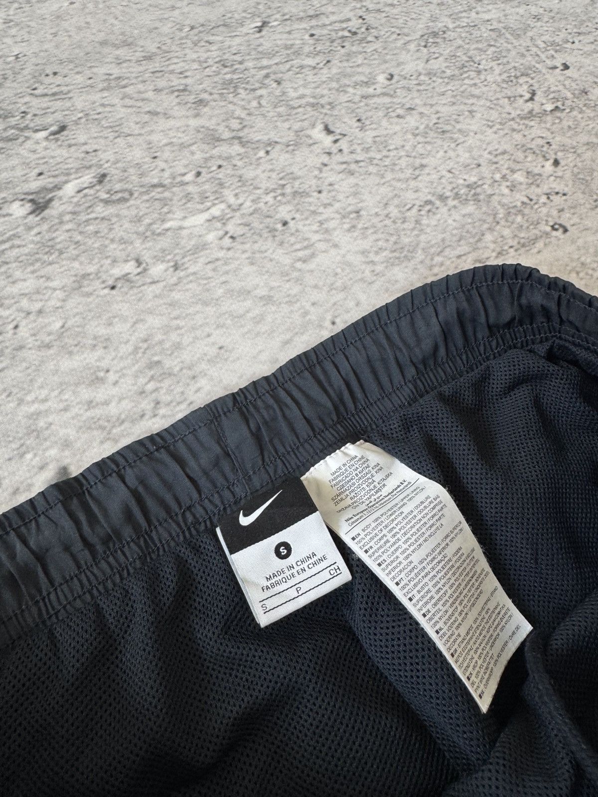 Nike × Vintage NIKE NYLON VINTAGE Y2K OVERSIZE BAGGY FIT PANTS SWEATPANTS Size US 32 / EU 48 - 5 Thumbnail