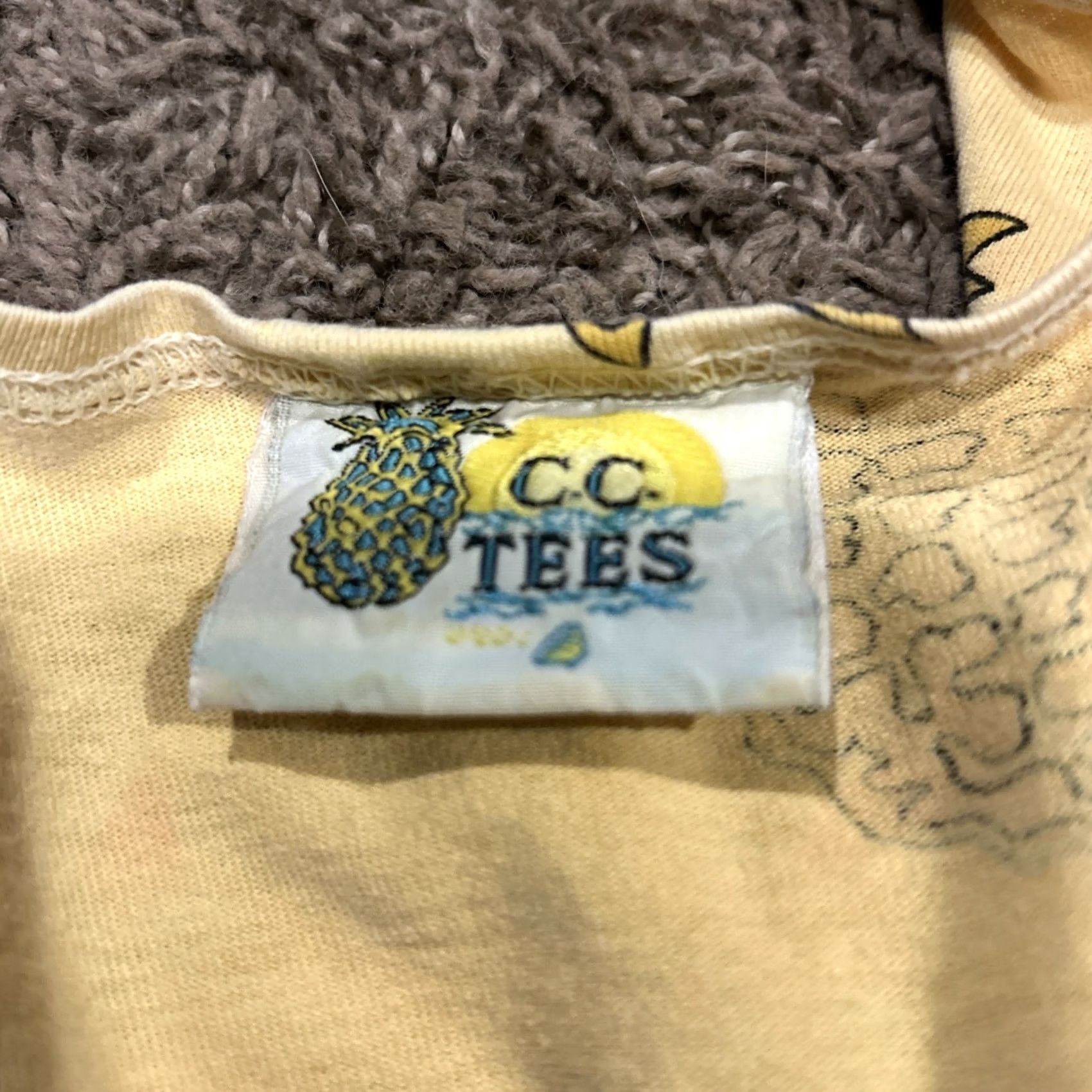 Vintage 1990s CC Tees - directly relates to the item Size 28" / US 6 / IT 42 - 2 Thumbnail