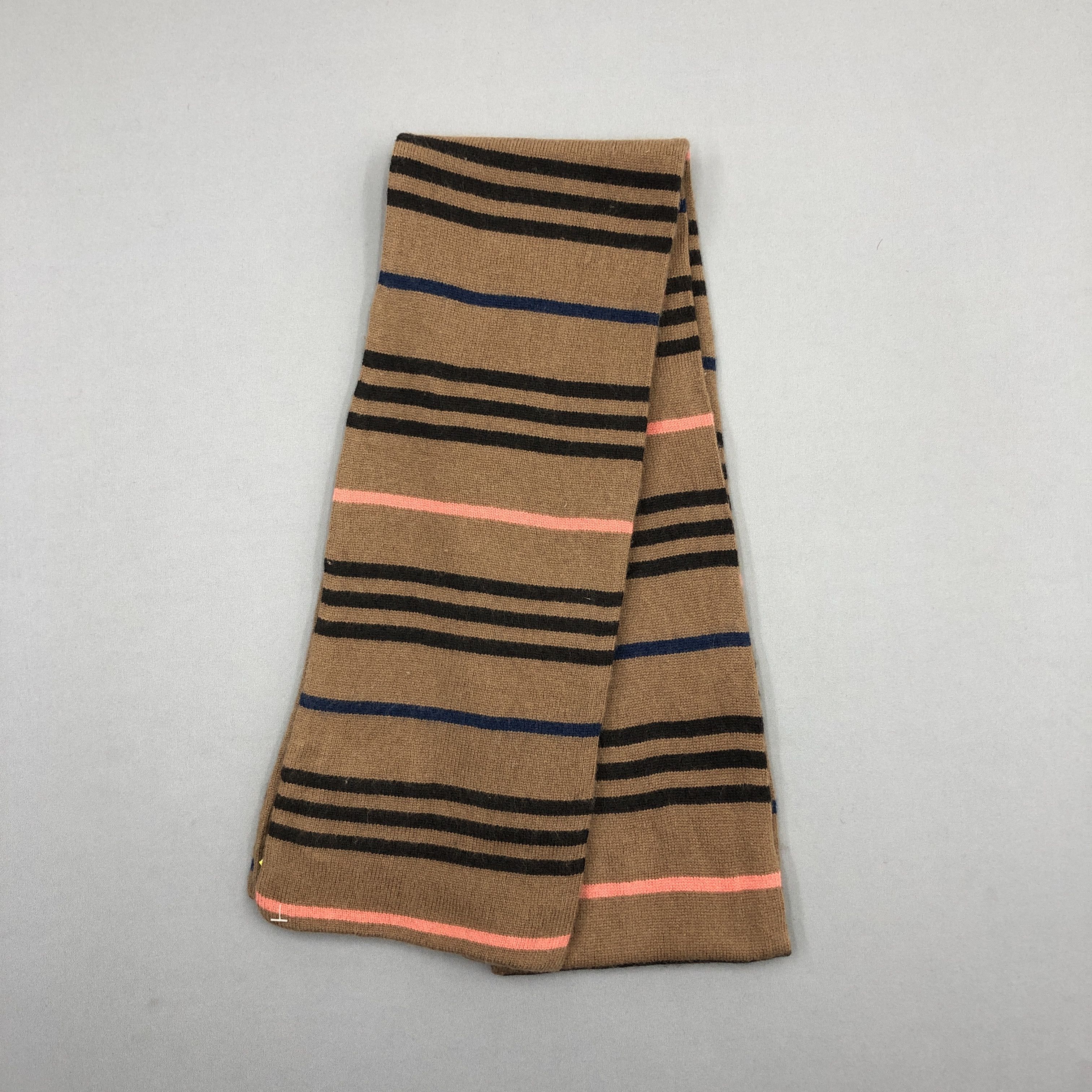 Burberry Vintage Burberry Scarf Muffler Wool Cashmere Scarves Size ONE SIZE - 2 Thumbnail