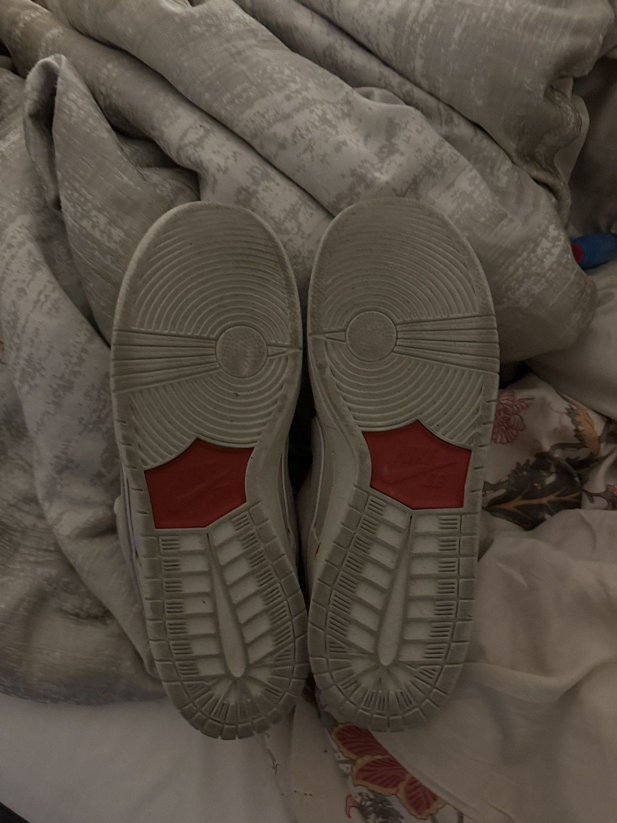 Nike SB Dunk City Of Love Size US 9.5 / EU 42-43 - 6 Thumbnail