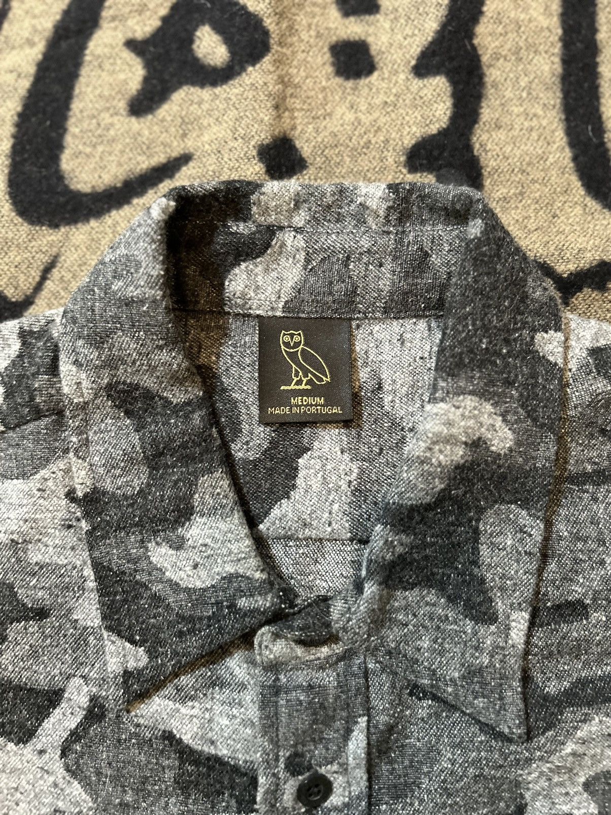 October's Very Own 2018 Camo Patch Flannel Size US M / EU 48-50 / 2 - 4 Thumbnail