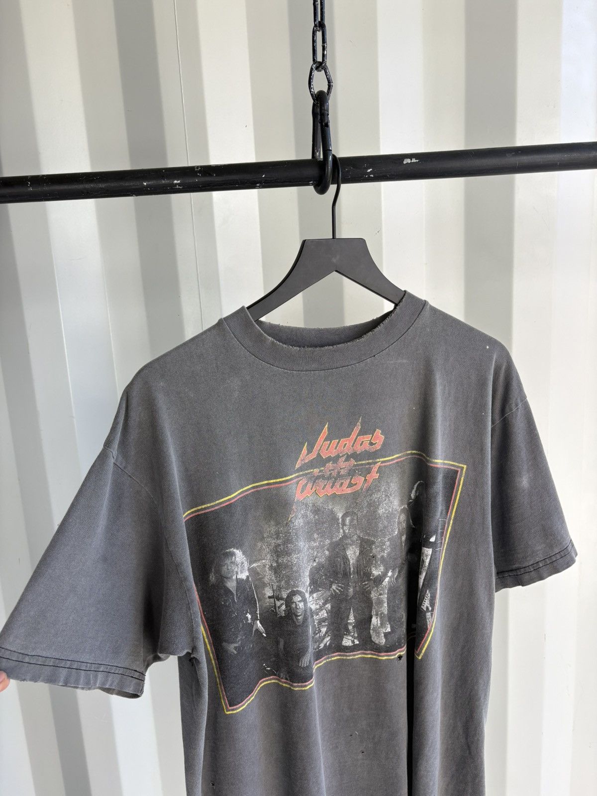 Band Tees Thrashed Judas Priest Sun Faded Distressed ERD GRUNGE WCC Size US XL / EU 56 / 4 - 5 Thumbnail