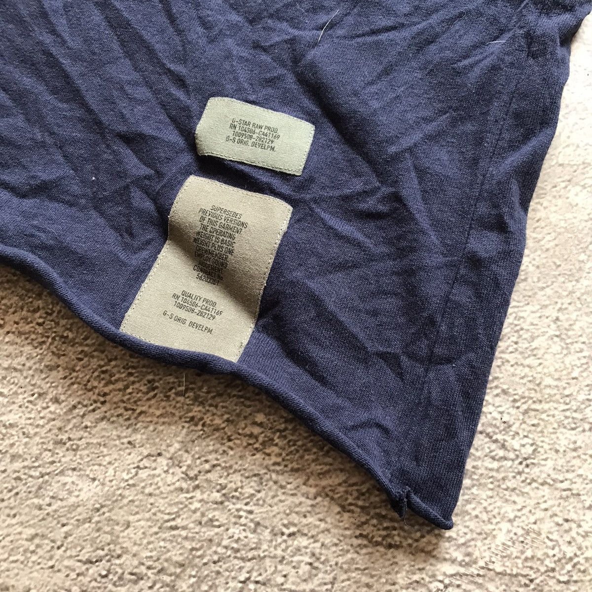Vintage Vintage G-Star Raw Distressed Tank Top Streetwear Grunge M Size US M / EU 48-50 / 2 - 6 Thumbnail