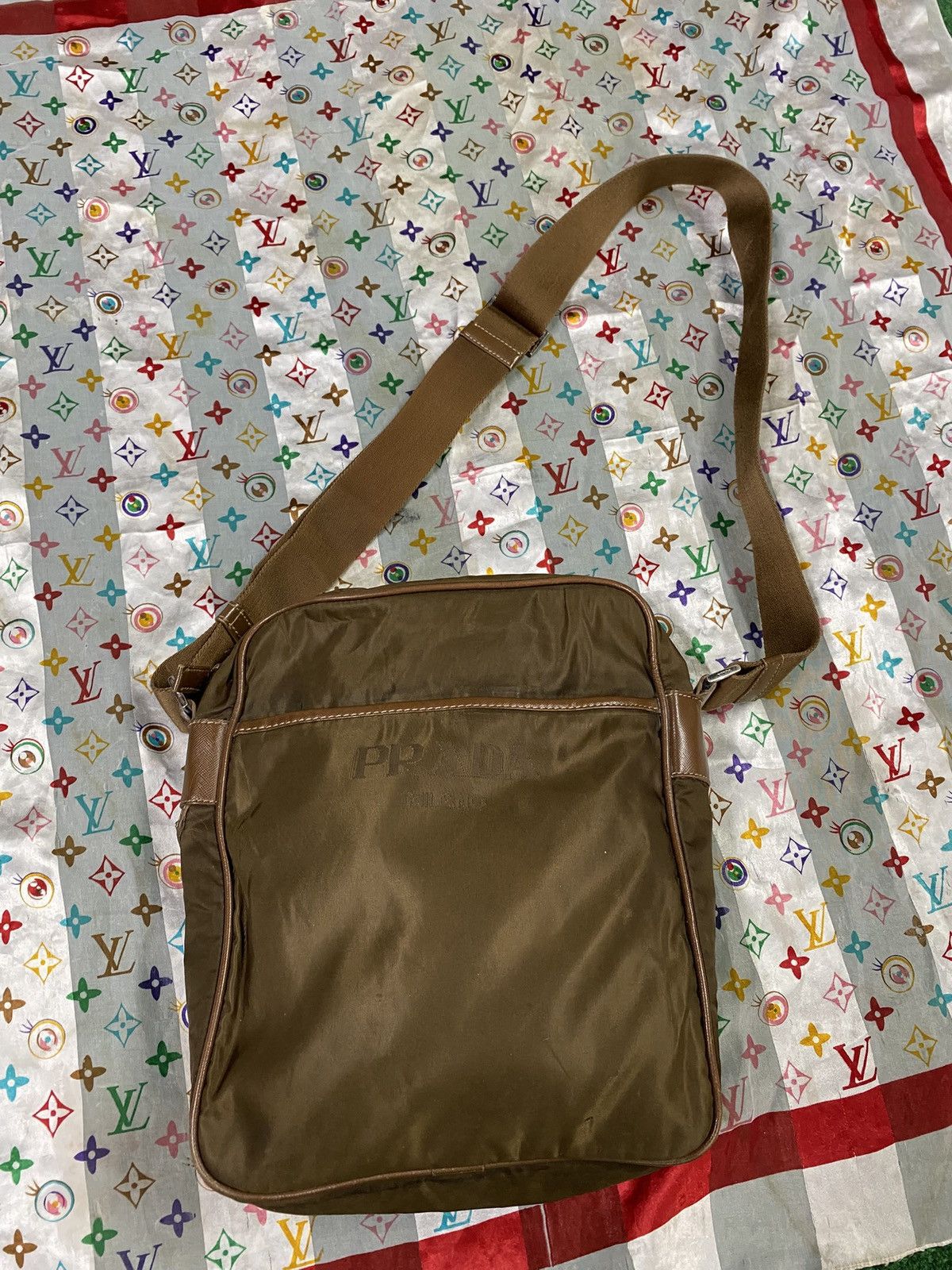 Prada Prada Vtg Brown Nylon Messenger Crossbody Bag Size ONE SIZE - 3 Thumbnail