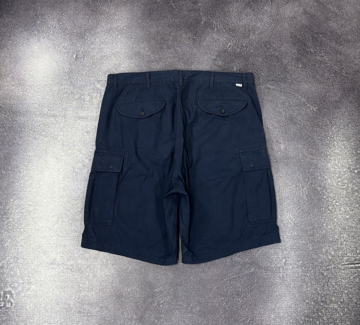 Levi's Vintage Levi’s Y2K Military Style Navy Blue Cargo Shorts Size US 38 / EU 54 - 2 Thumbnail