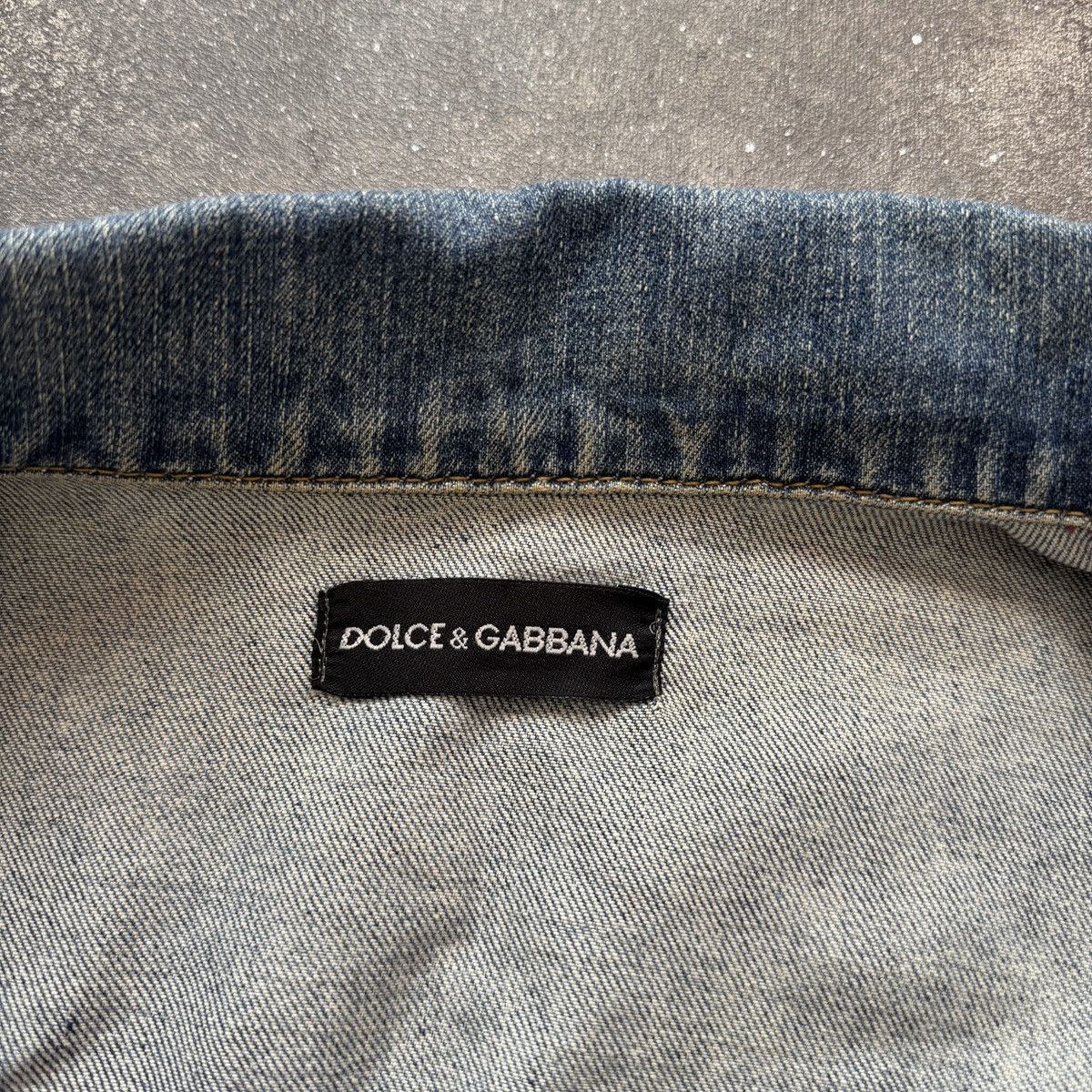 Dolce & Gabbana D&G Dolce & Gabbana Vintage Embroidered Floral Denim Jacket Size S / US 4 / IT 40 - 13 Thumbnail
