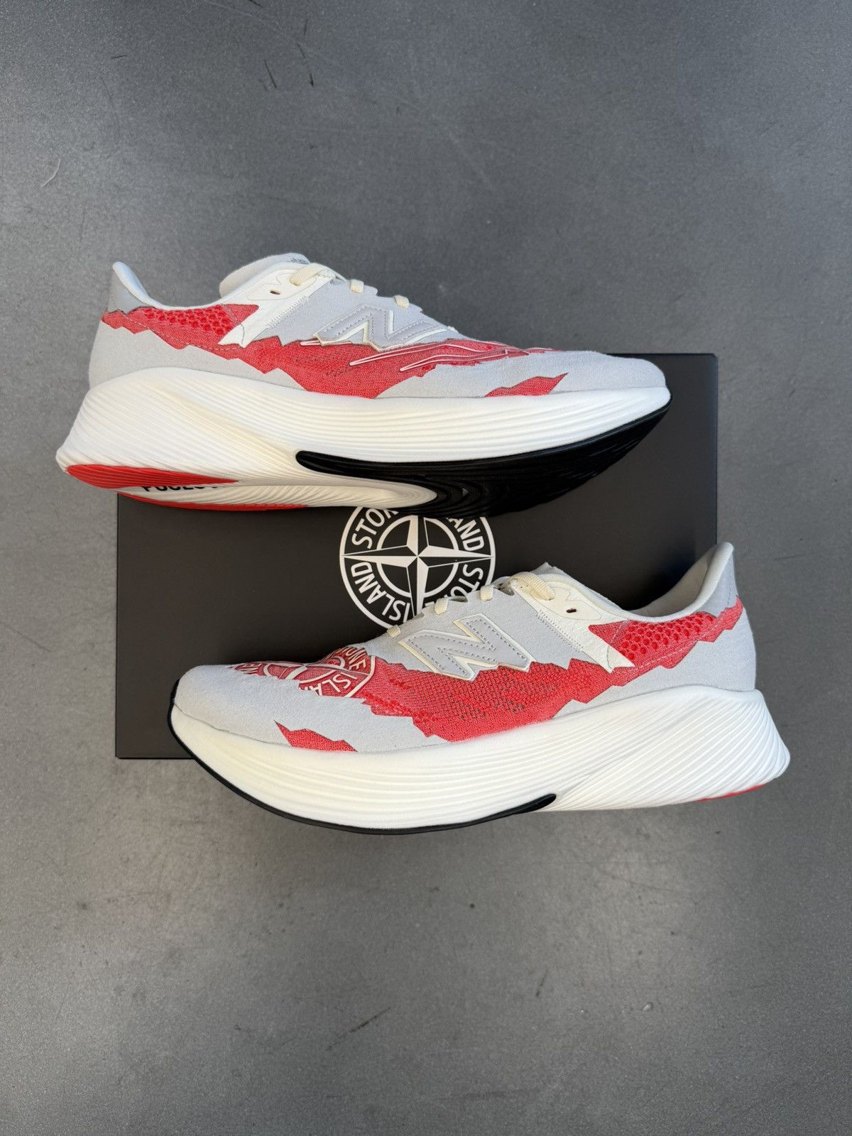 New Balance × Stone Island 2022 New Balance Fuel Cell RC Elite V2 SI Stone Island TDS Size US 12 / EU 45 - 1 Thumbnail