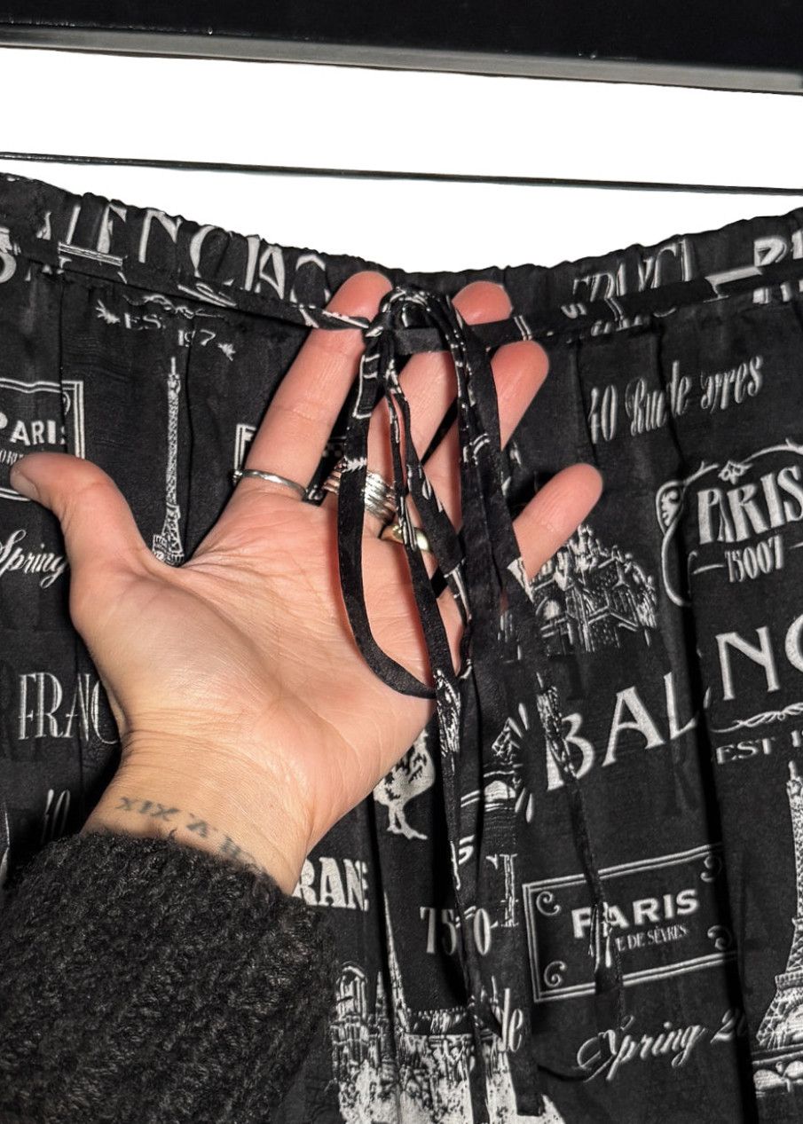 Balenciaga Balenciaga 2019 Black Parisian Logo Print Silk Midi Skirt Size 26" / US 2 / IT 38 - 3 Thumbnail