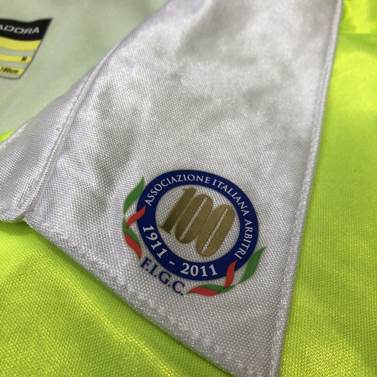 Diadora Italy Serie A 2011 referee jersey Size US M / EU 48-50 / 2 - 7 Thumbnail