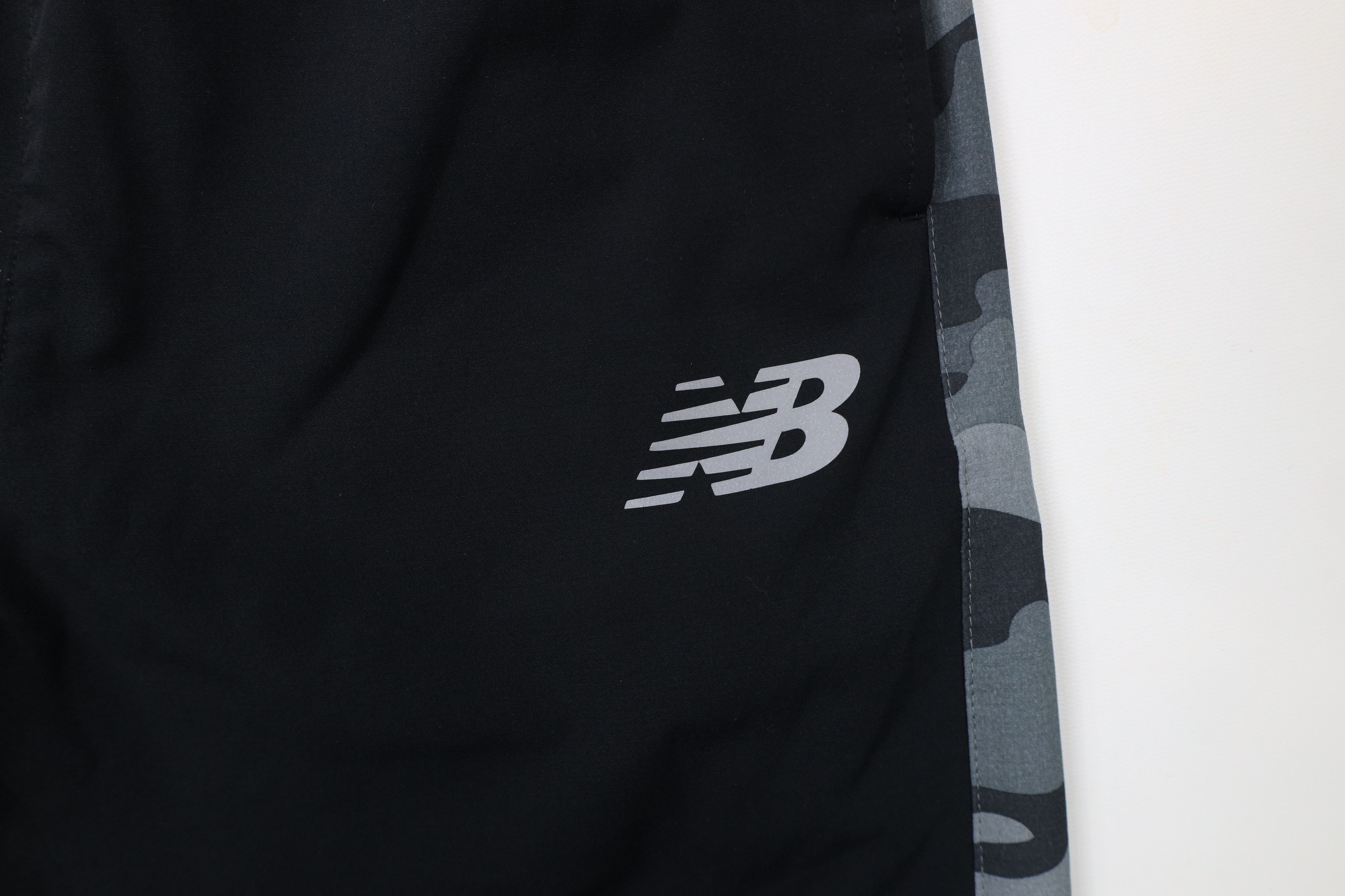 New Balance × Vintage Vintage New Balance Reflective Logo Camouflage Pants Black Size US 36 / EU 52 - 6 Thumbnail