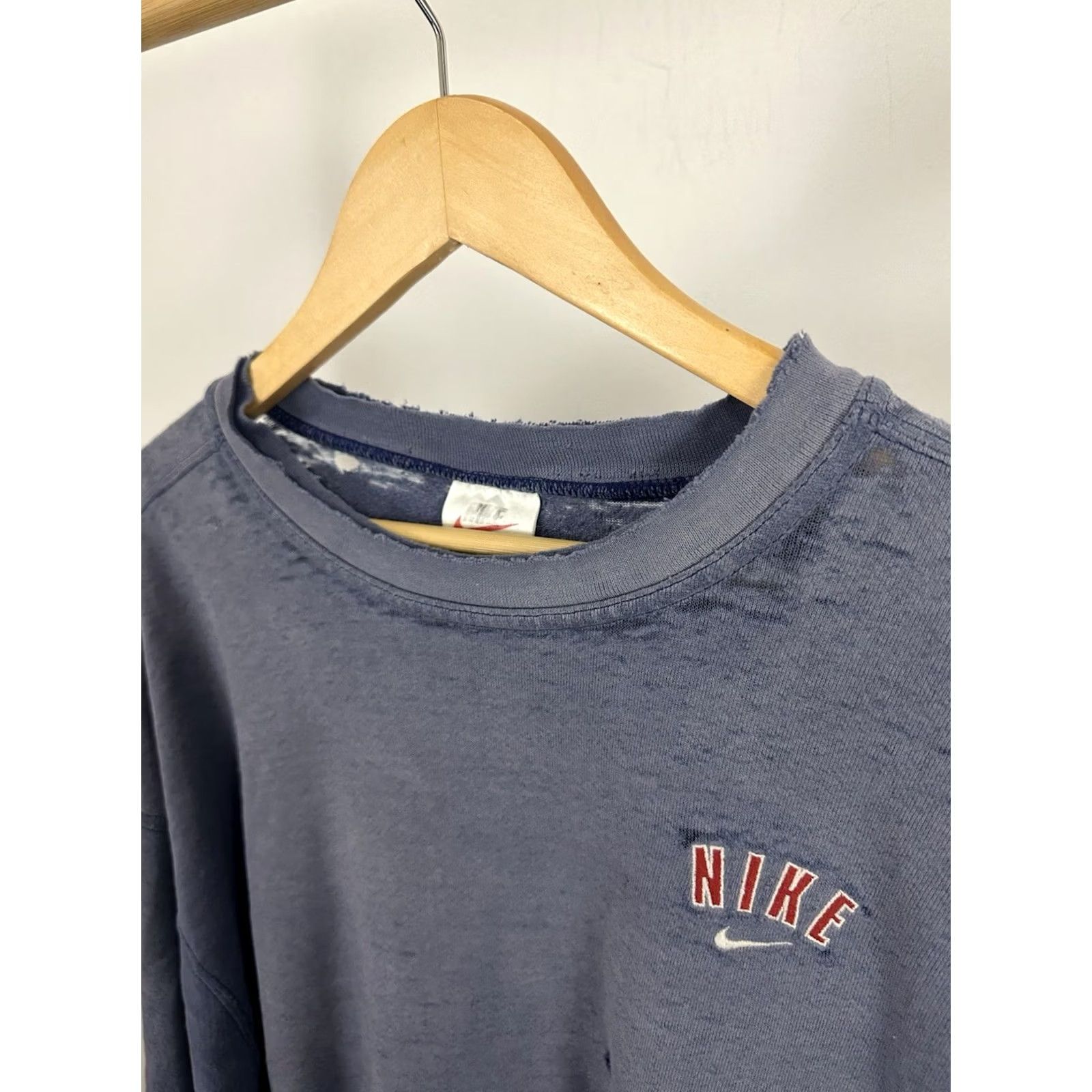 Nike VTG Nike Gradient Sun Faded Thrashed Distressed Worn Sweatshirt XL Men Blue Sweatshirt Grunge 90s Mens Size US XL / EU 56 / 4 - 5 Thumbnail