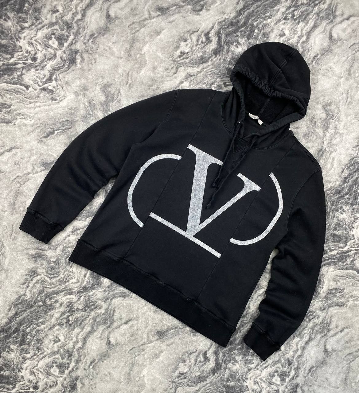 Valentino Valentino Garavani V Logo Hoodie Men Size L Back Size US L / EU 52-54 / 3 - 1 Thumbnail