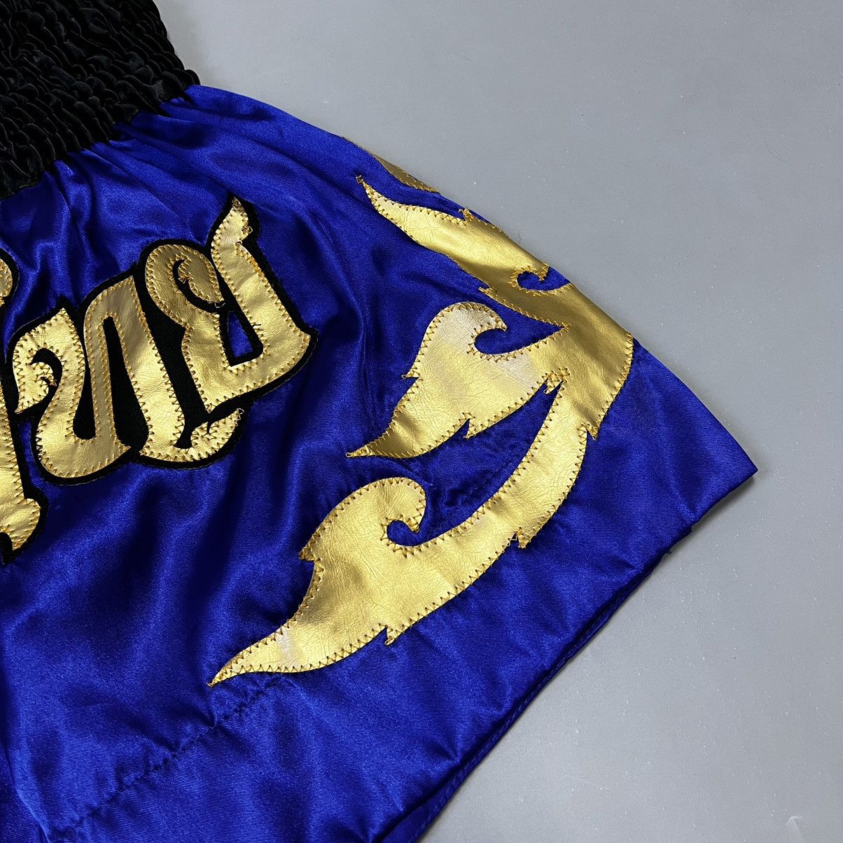Japanese Brand × Vintage Vintage Muay Thai Shorts “Windy” Thaiboxing MMA Y2K Size US 34 / EU 50 - 7 Thumbnail