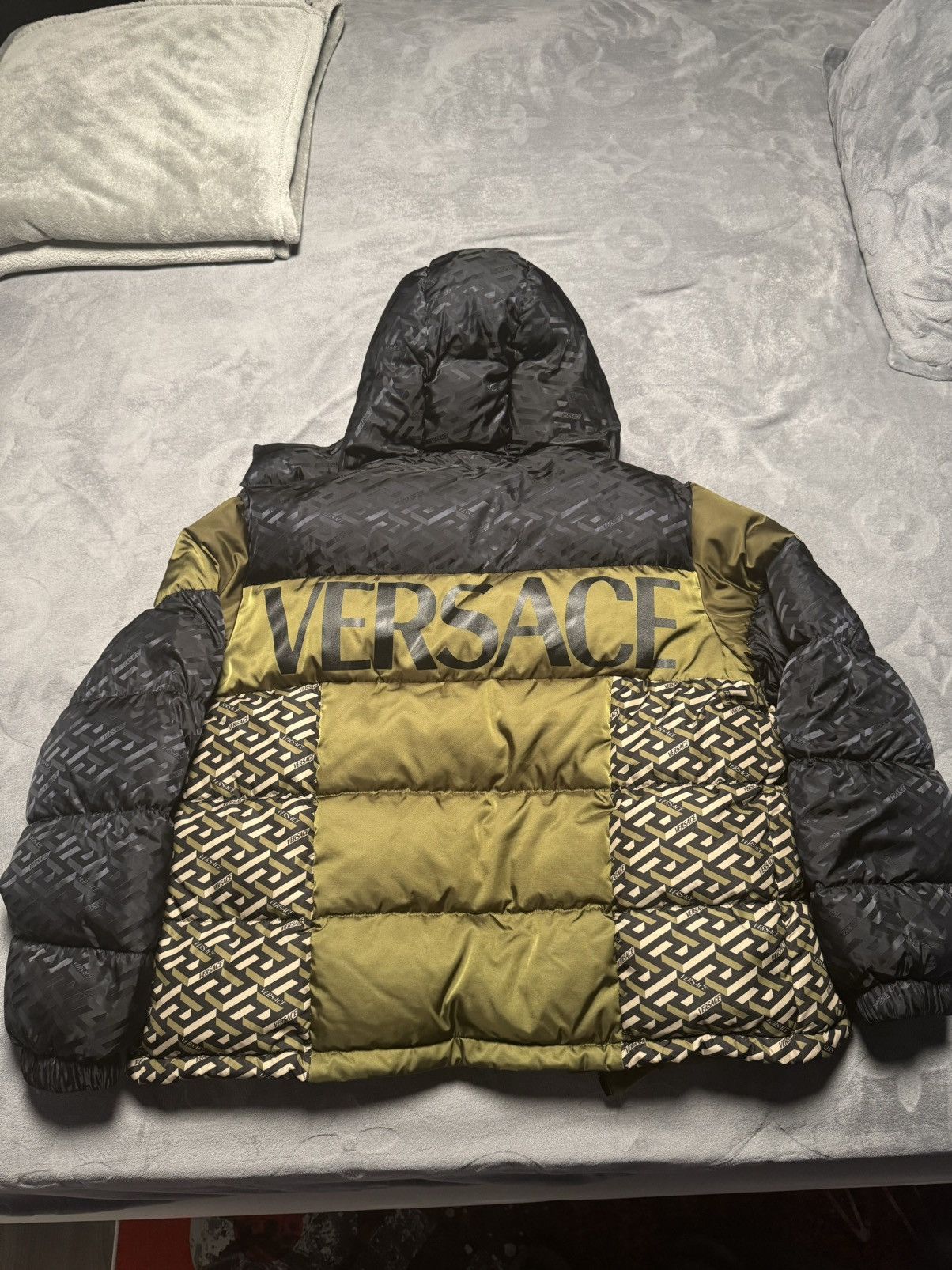 Versace Versace Colorblock Pattern Puffer Coat Size US XXL / EU 58 / 5 - 6 Thumbnail