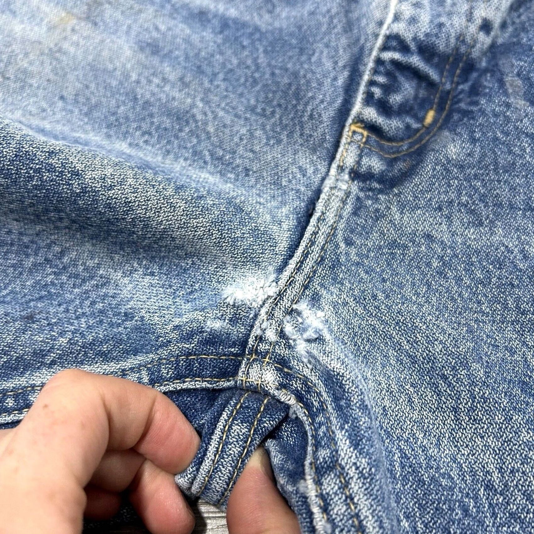 Carhartt Carhartt Jeans Mens 34x30 Distressed Raw Wash Wide Leg Logo 90s USA Denim Casual American Jeans Mens Size US 34 / EU 50 - 7 Thumbnail