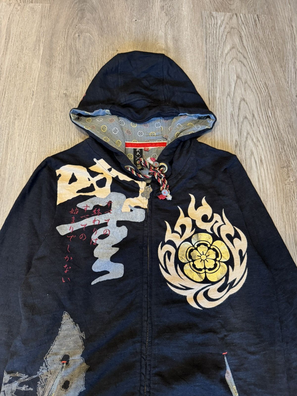 Japanese Brand BLACK ZIP-UP HOODIE FEATURING A CROSS DESIGN JAPANESE STYLE Size US S / EU 44-46 / 1 - 2 Thumbnail