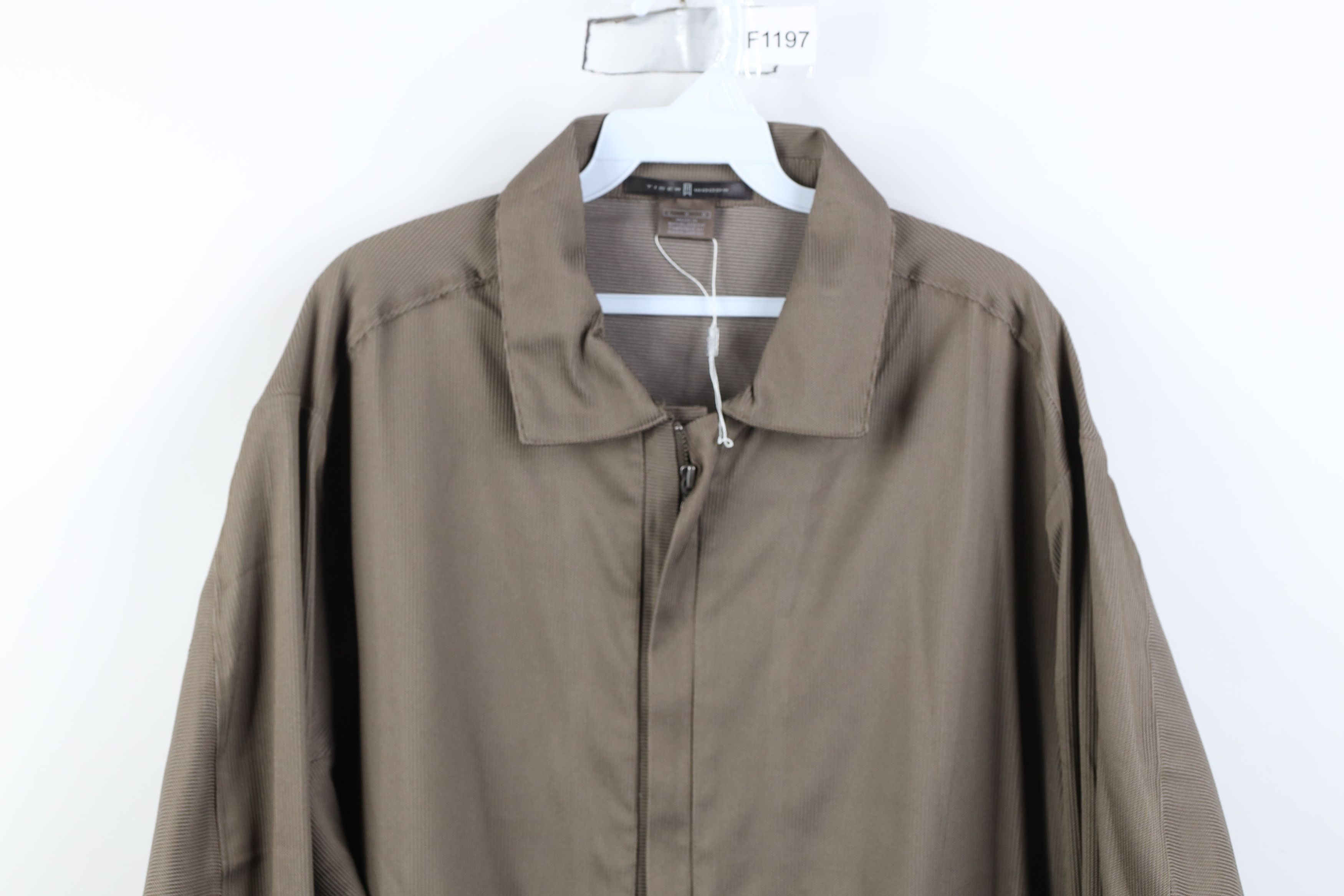 Nike Deadstock Vintage Nike Golf Tiger Woods Golfing Jacket Size US L / EU 52-54 / 3 - 2 Thumbnail