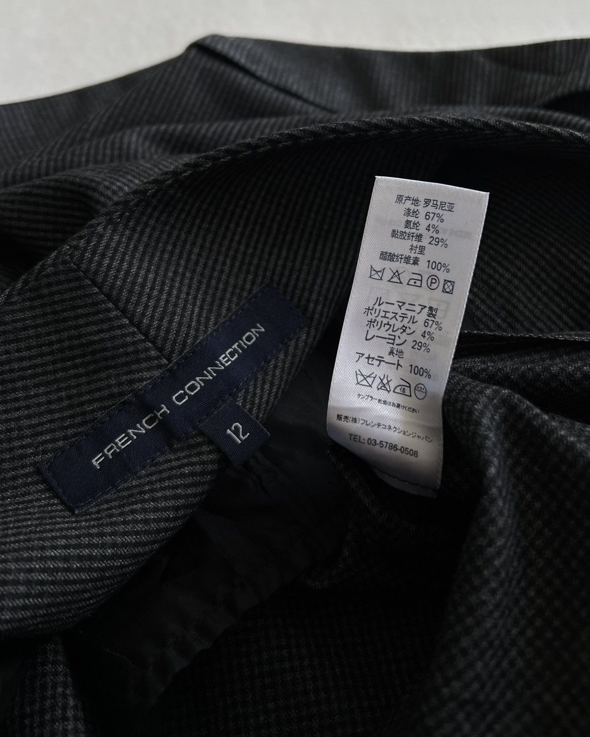 FCUK × French Connection FRENCH CONNECTION FCUK SHORT PANTS Size US 32 / EU 48 - 14 Thumbnail