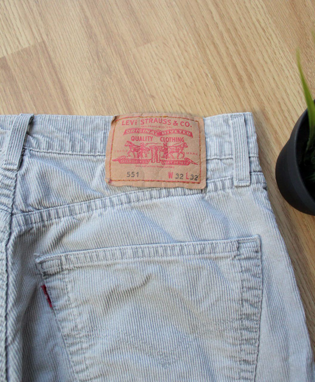 Levi's 🔥 Levis 551 Vintage Corduroy 32x32 Denim Pants Velvet Size US 32 / EU 48 - 3 Thumbnail