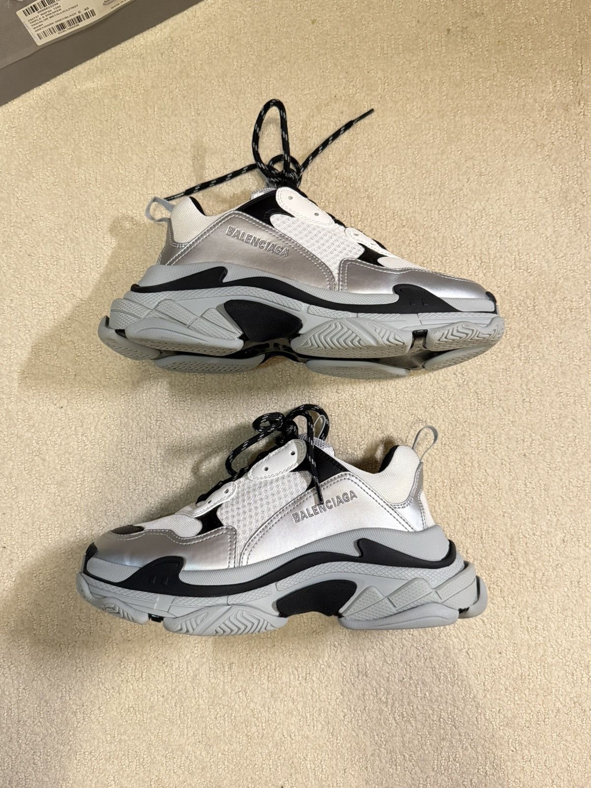 Balenciaga Balenciaga Triple S Tricolor Metallic Size US 7.5 / EU 40-41 - 1 Thumbnail