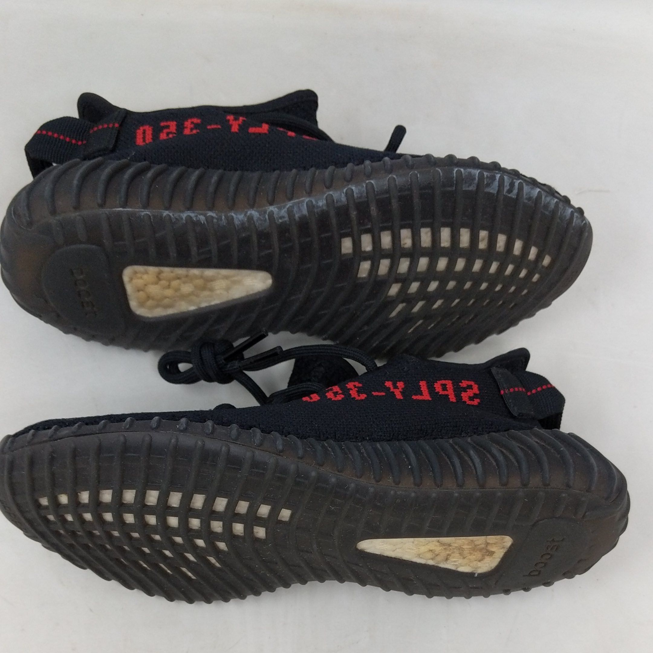 Sepatu Yeezy Boost 350 V2 Black Red Womens Yeezy Sply 350 V2 Black