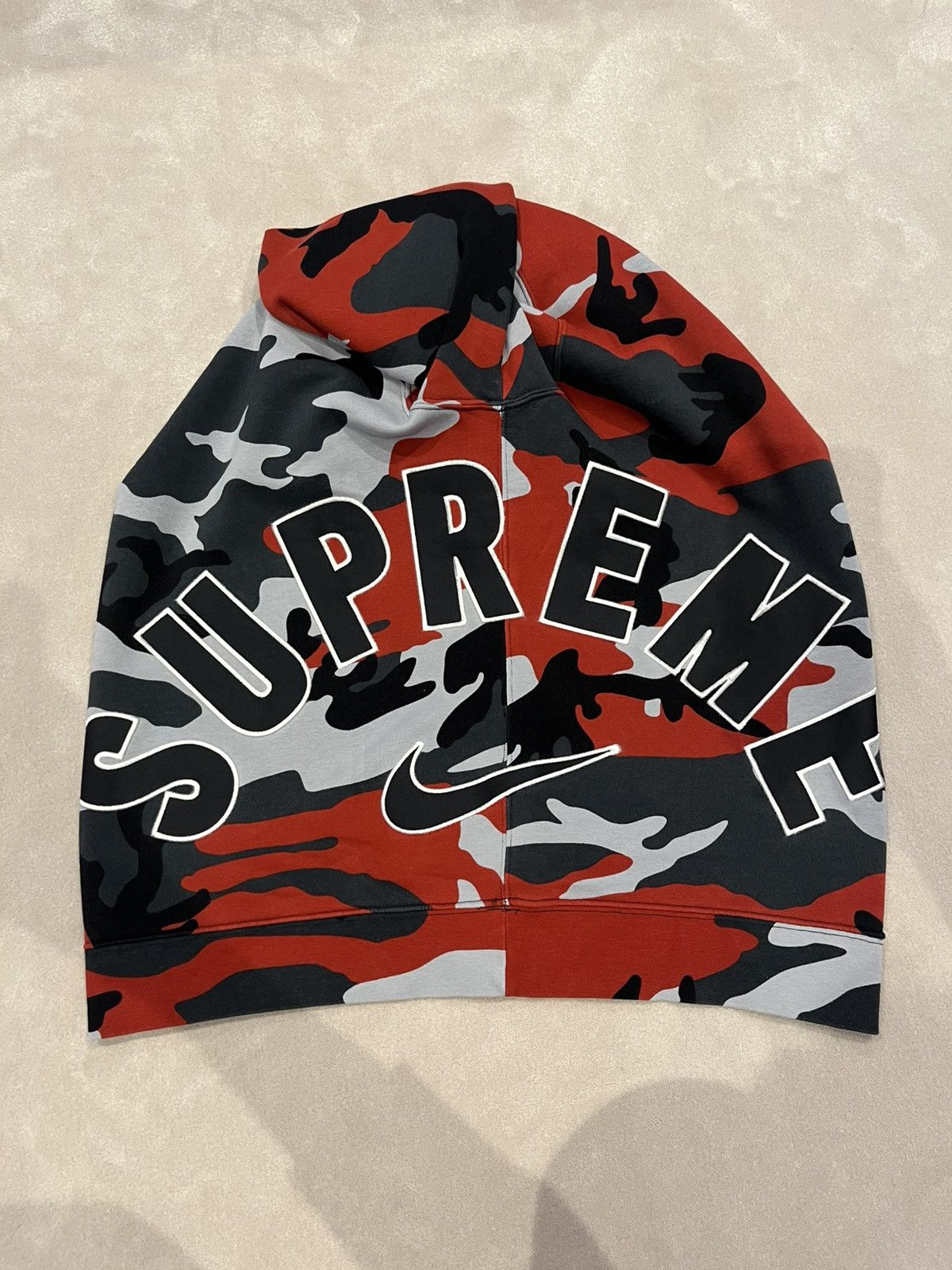 Nike × Supreme Supreme x Nike crew neck camo Size US S / EU 44-46 / 1 - 3 Thumbnail
