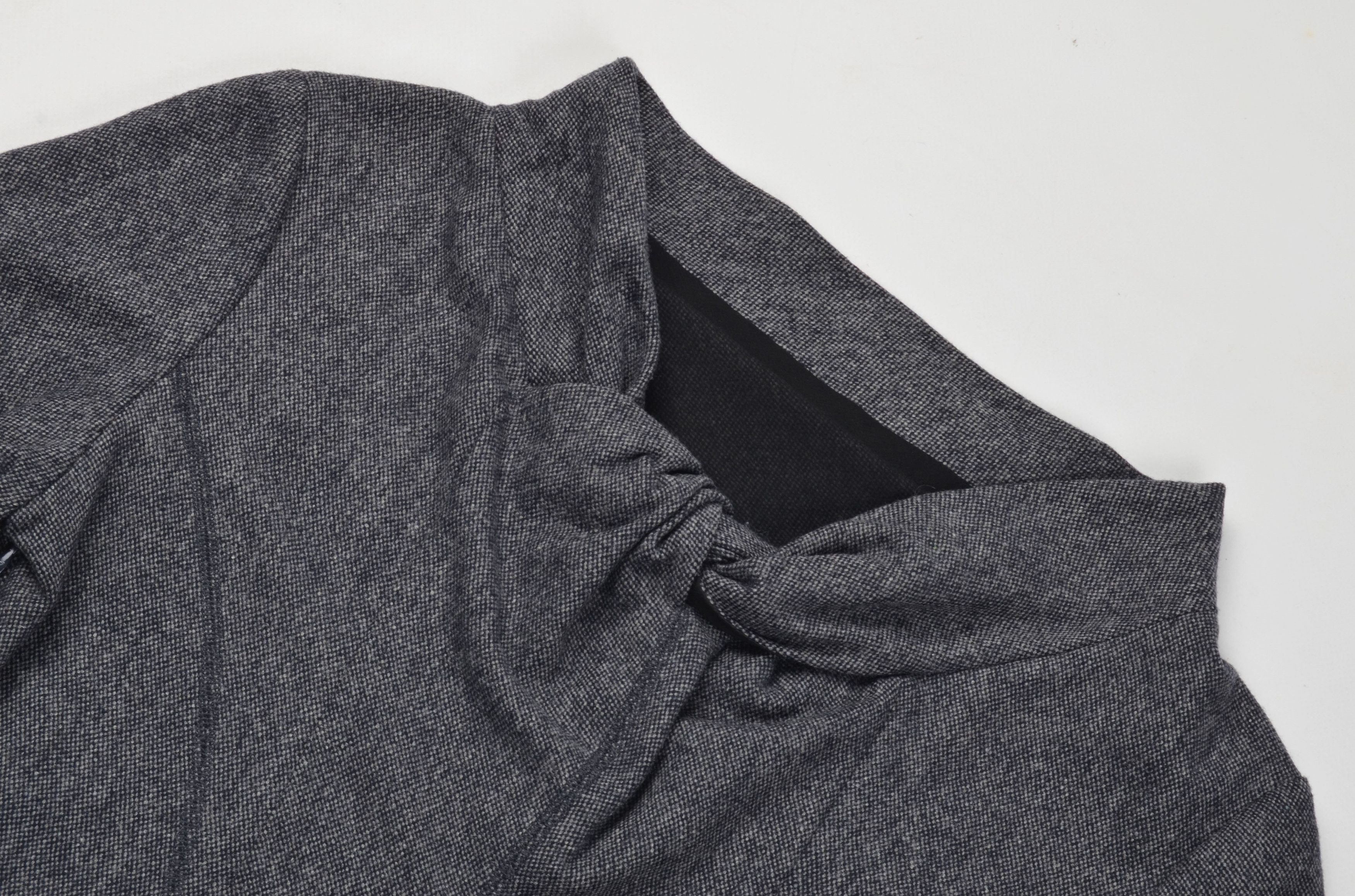 Louis Vuitton Louis Vuitton Paris Wool Blend 3/4 Sleeve Cowl Neck Top Size S / US 4 / IT 40 - 11 Thumbnail