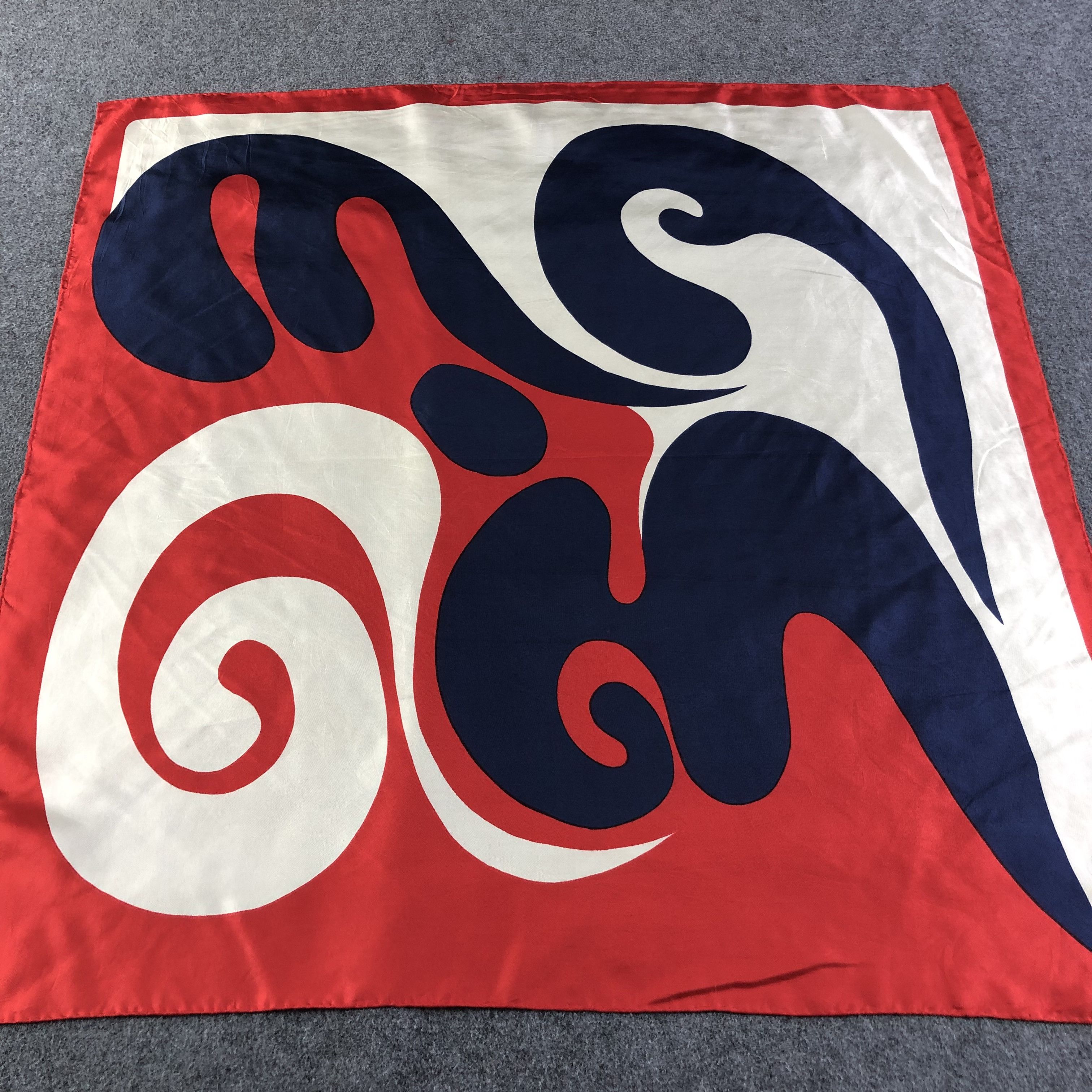 Vintage Vintage Luxury Abstract Design Silk Scarf M616 Size ONE SIZE - 1 Thumbnail
