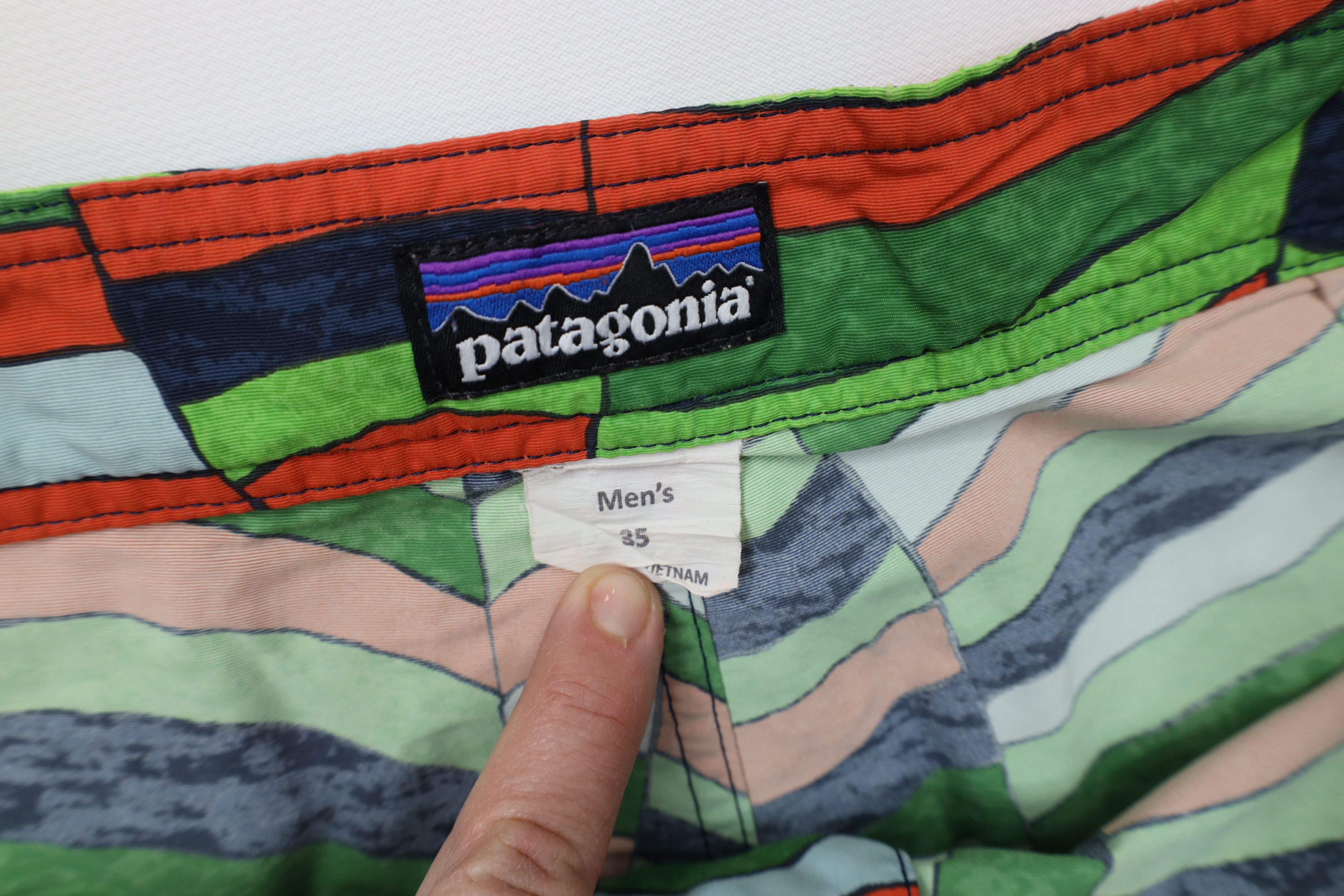 Patagonia Patagonia Board Shorts Baggies Swim Trunks Rainbow Striped Size US 35 - 6 Thumbnail