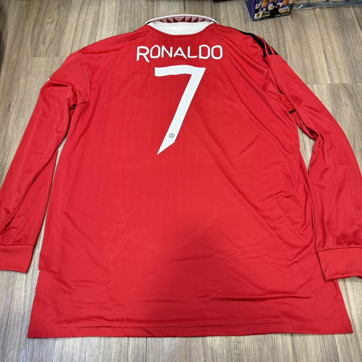 Adidas Manchester United 22/23 Longsleeves home shirt #7 Ronaldo Size US XXL / EU 58 / 5 - 2 Thumbnail