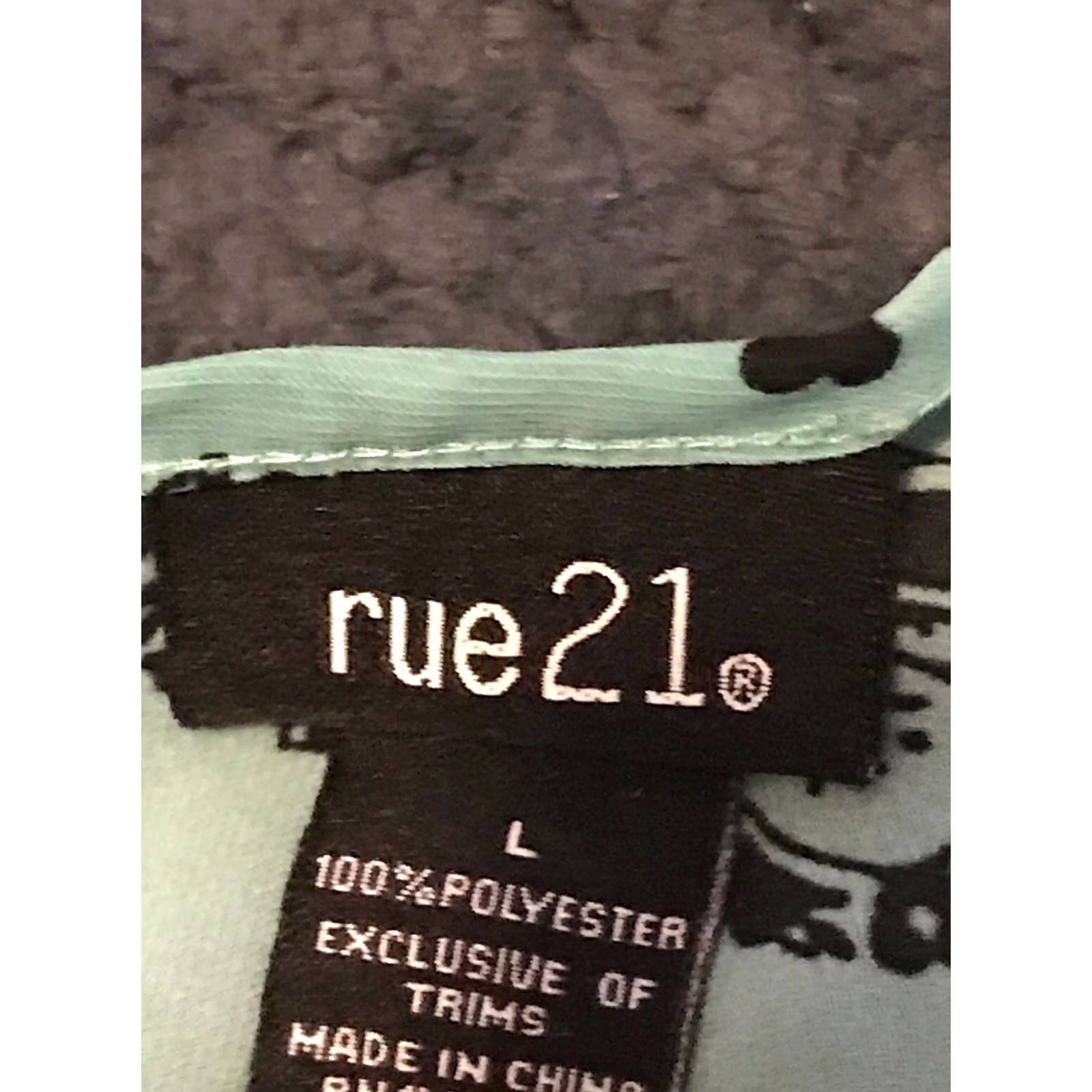 Vintage Rue21 Women Green Blouse 3/4 Sleeve Skull Geometric Knit Polyester Casual L Regular Size L / US 10 / IT 46 - 2 Thumbnail
