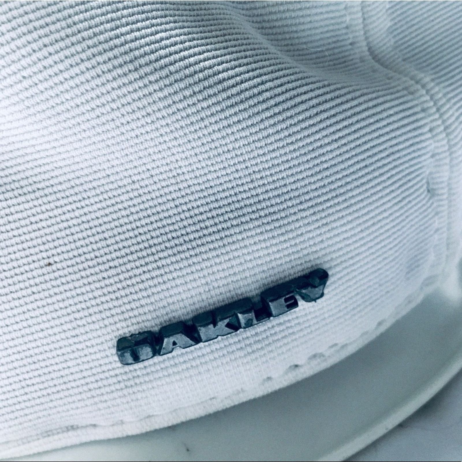 Oakley DISCONTINUED Oakley Mens Fitted Hat / Cap Size S/M Size ONE SIZE - 5 Thumbnail